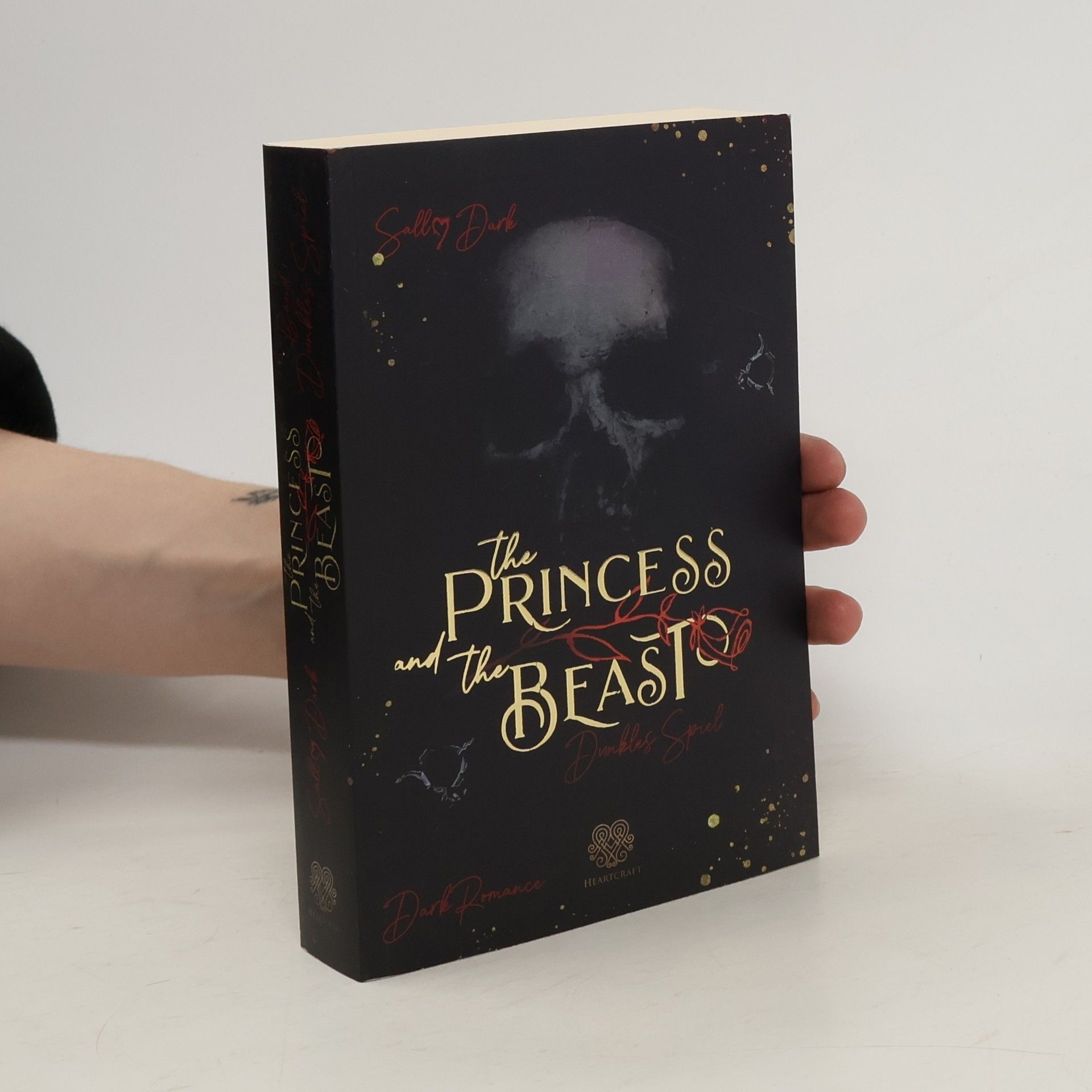 Sally Dark The Princess and The Beast. Dunkles Spiel