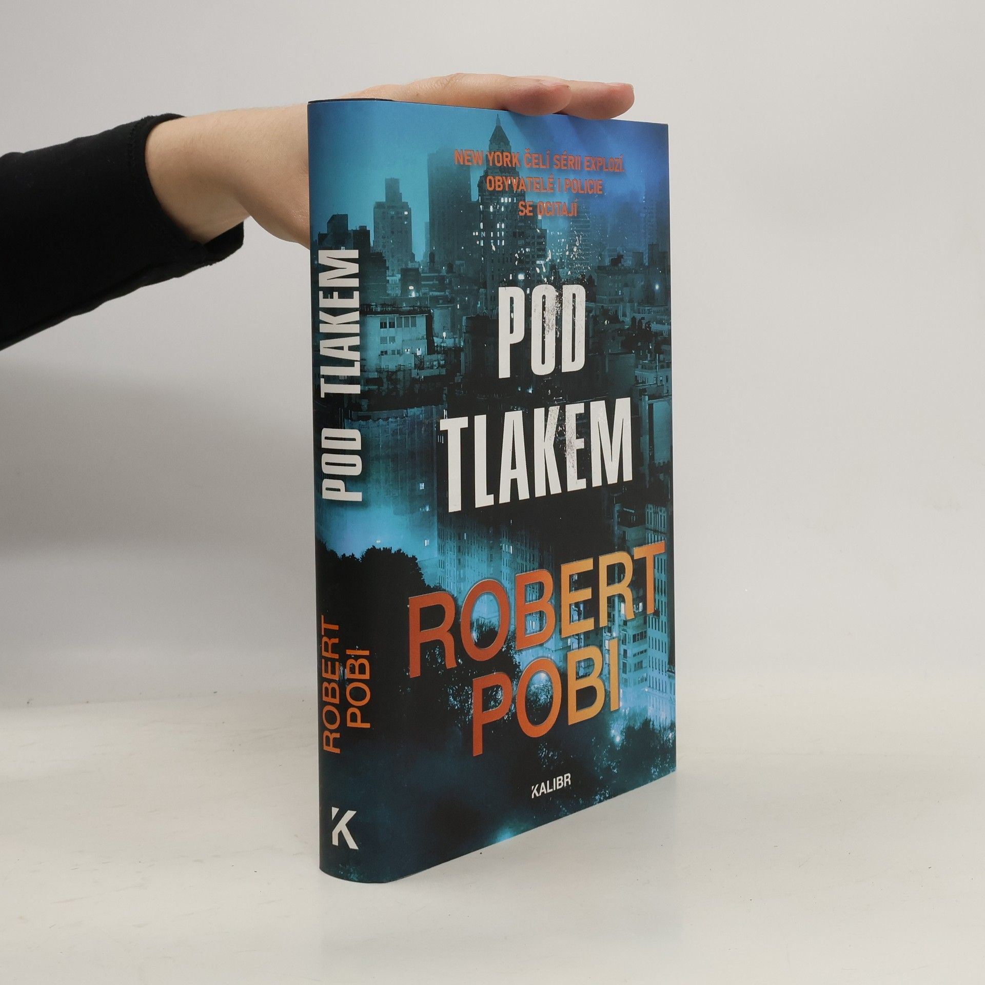 Robert Pobi Pod tlakem