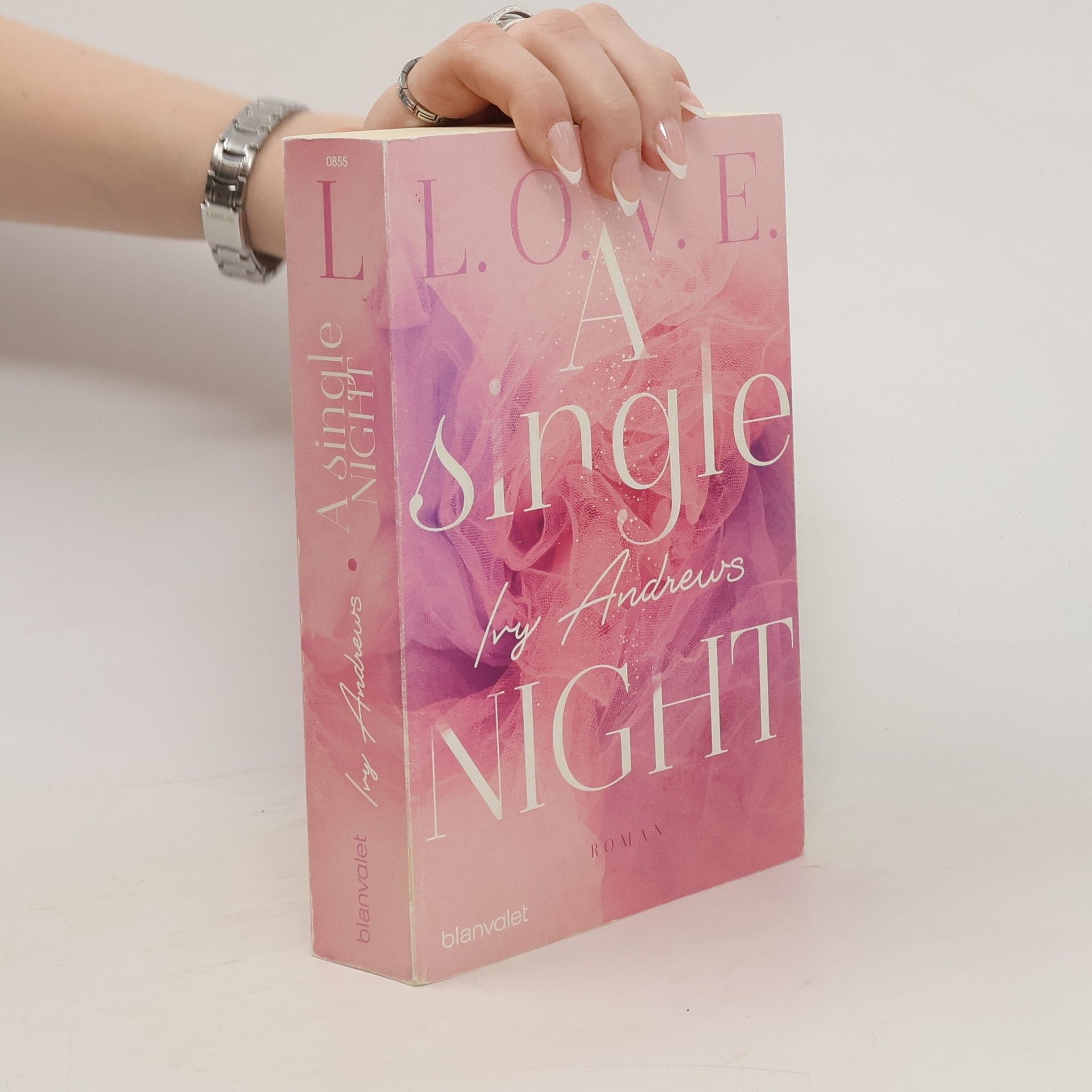 Ivy Andrews L.O.V.E. 1:A single night