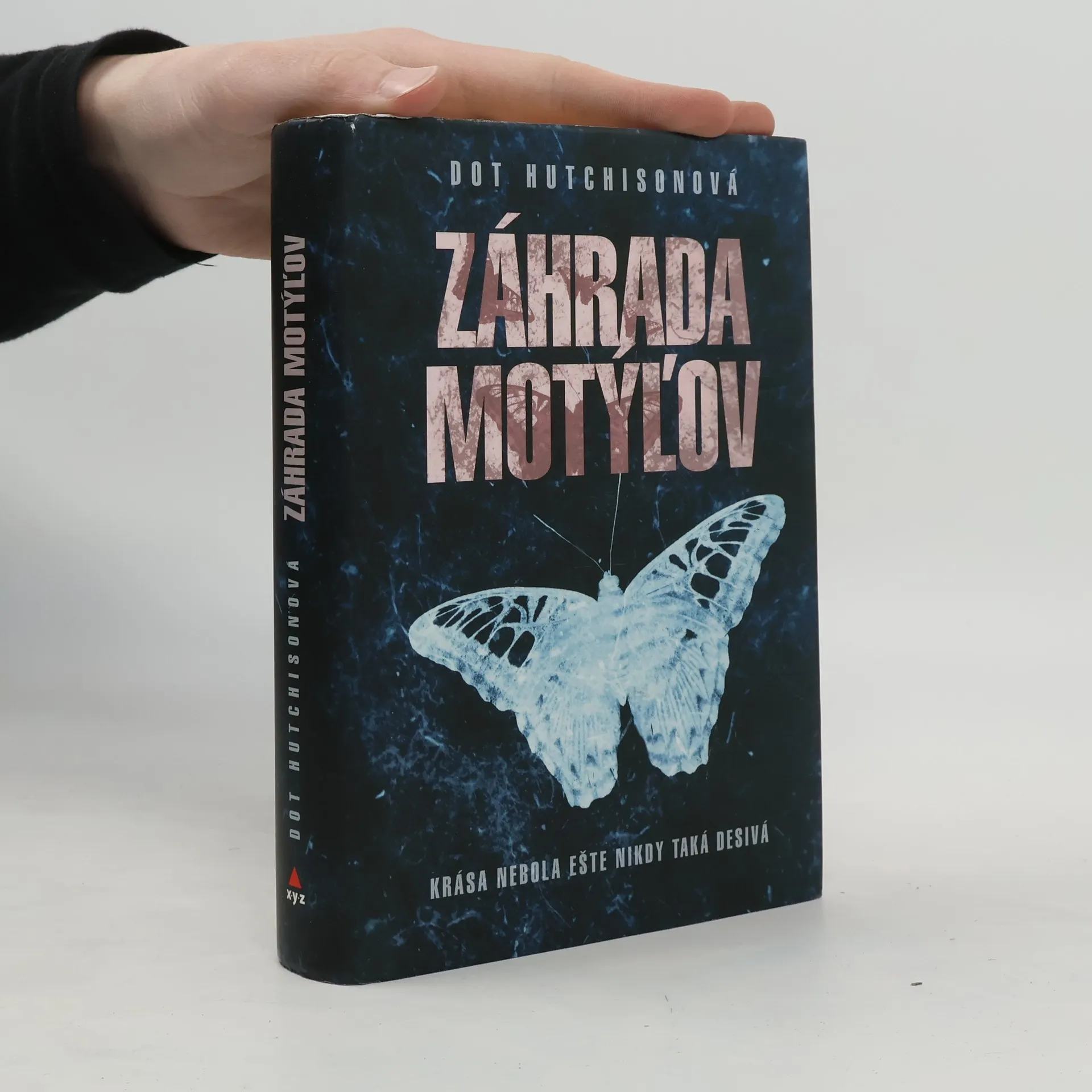 Záhrada motýľov | Kniha | pevná | Dot Hutchison