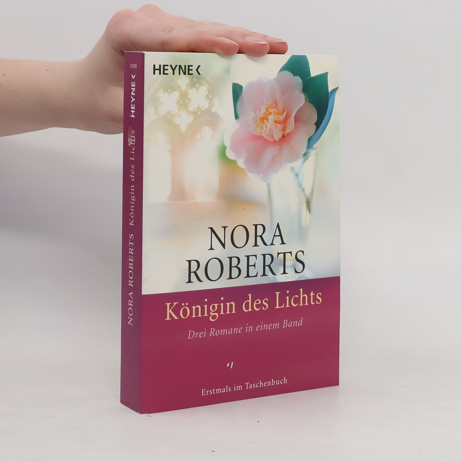 Nora Roberts Königin des Lichts : drei Romane in einem Band