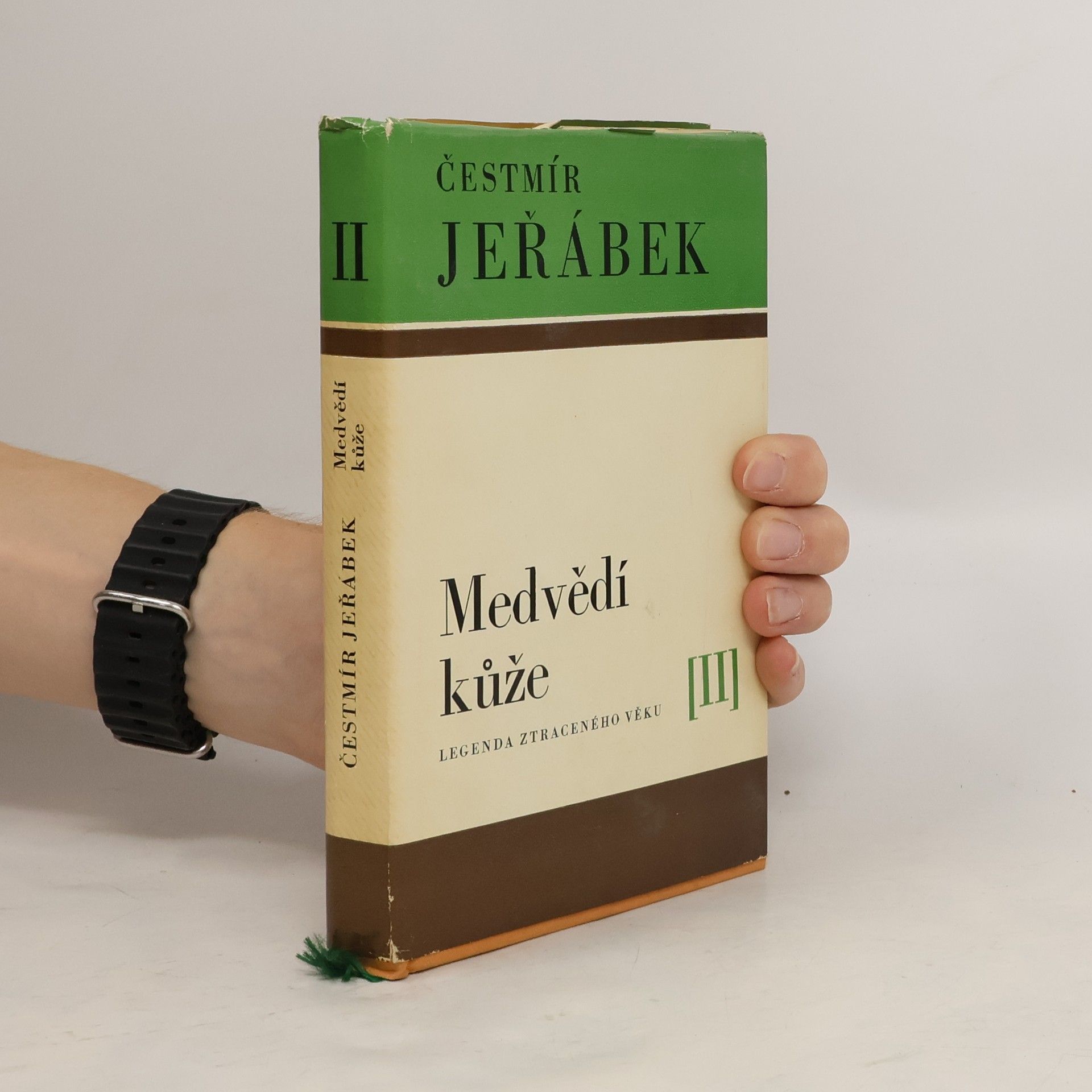 Čestmír Jeřábek Medvědí kůže