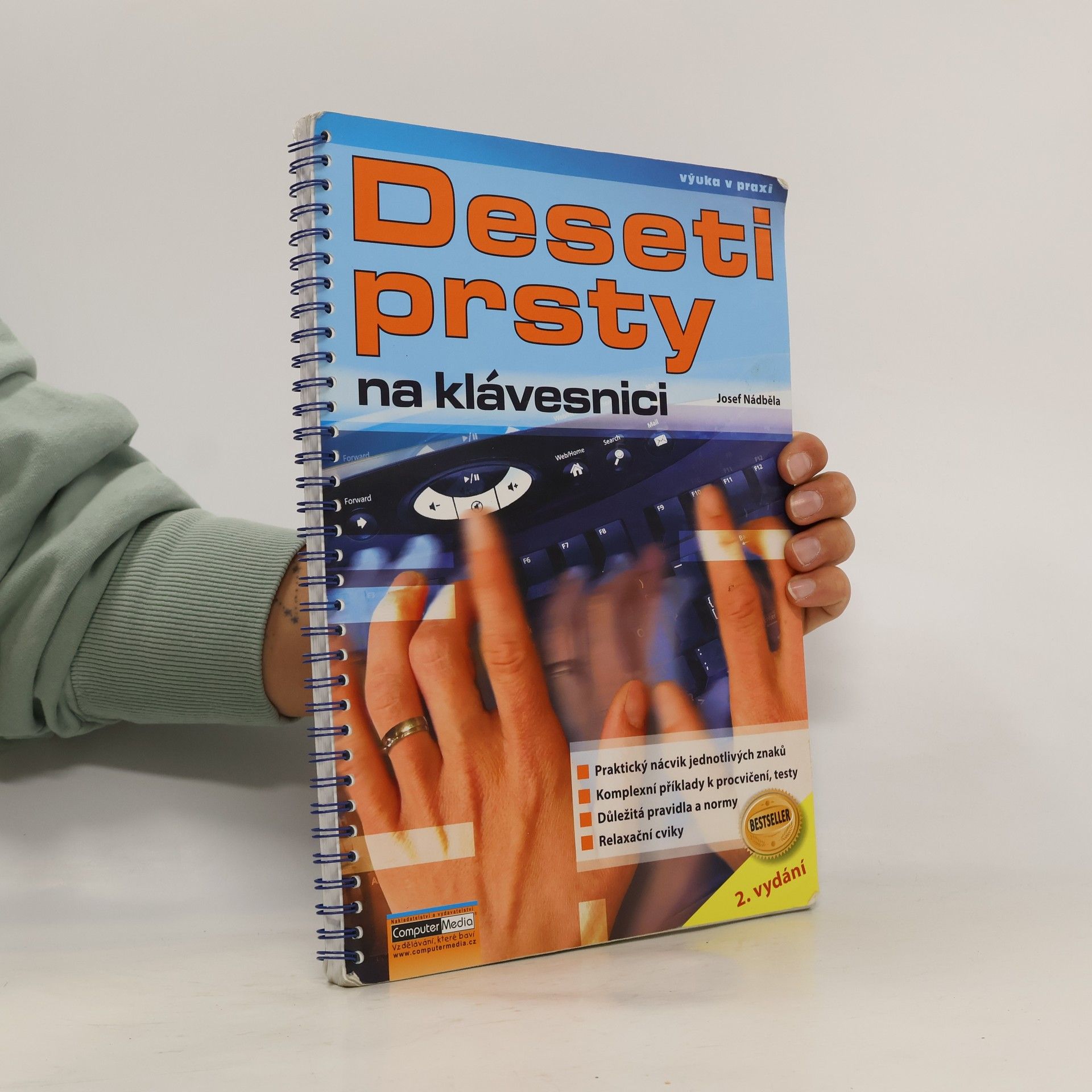 Josef Nádběla Deseti prsty na klávesnici