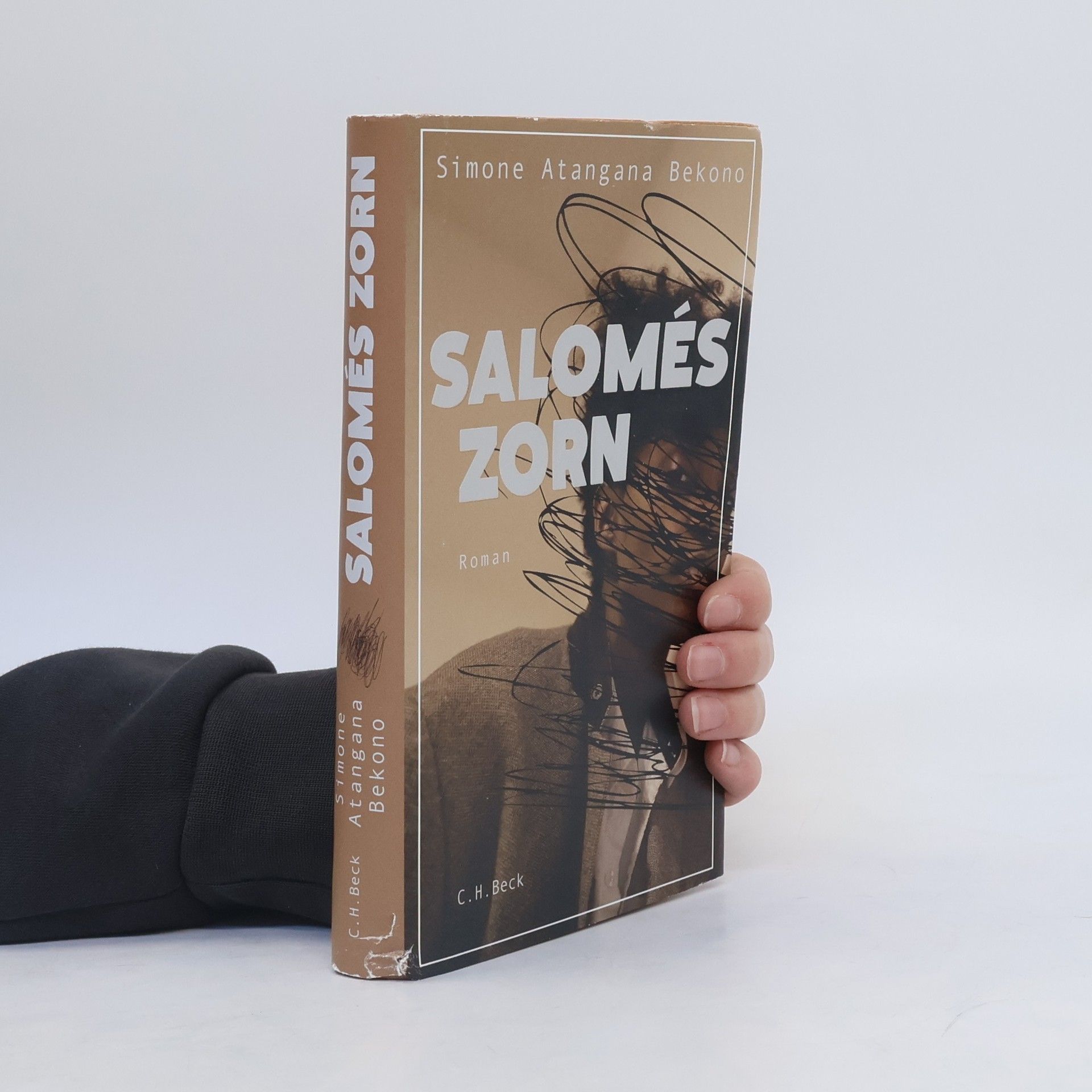 Simone Atangana Bekono Salomés Zorn