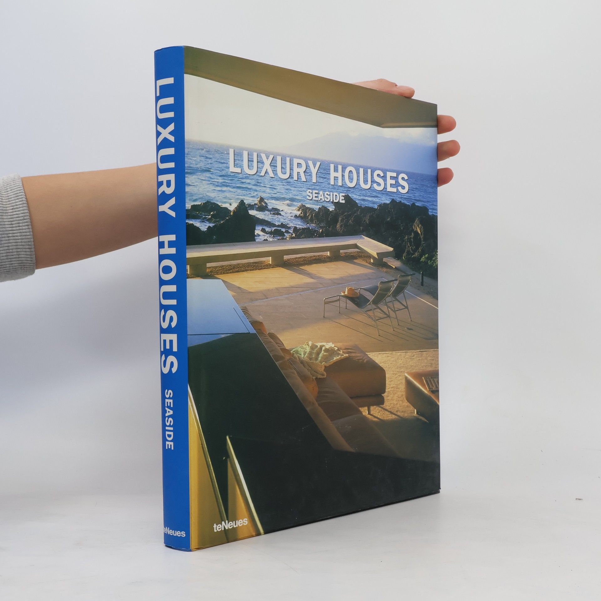 kolektiv Luxury houses