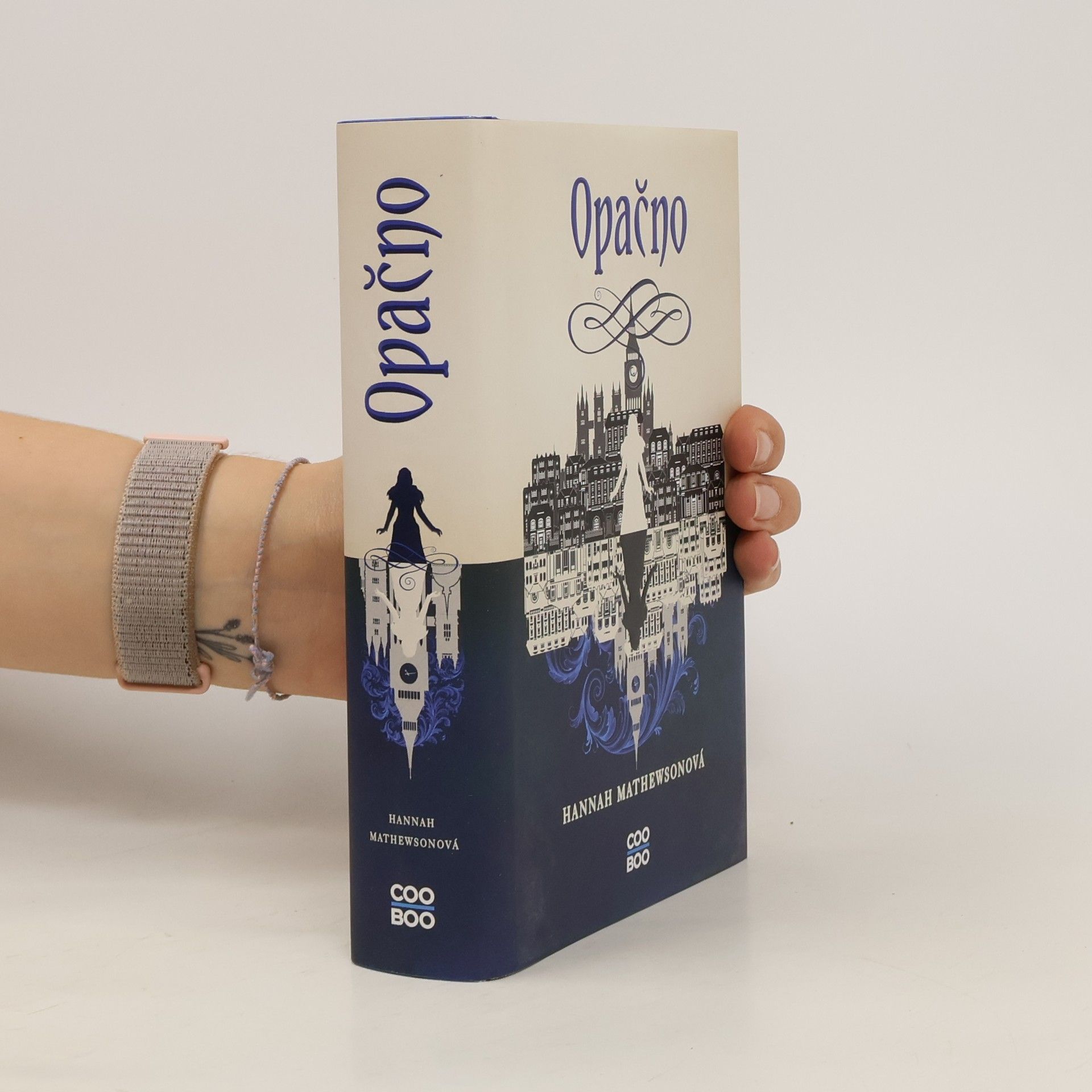 Hannah Mathewson Opačno