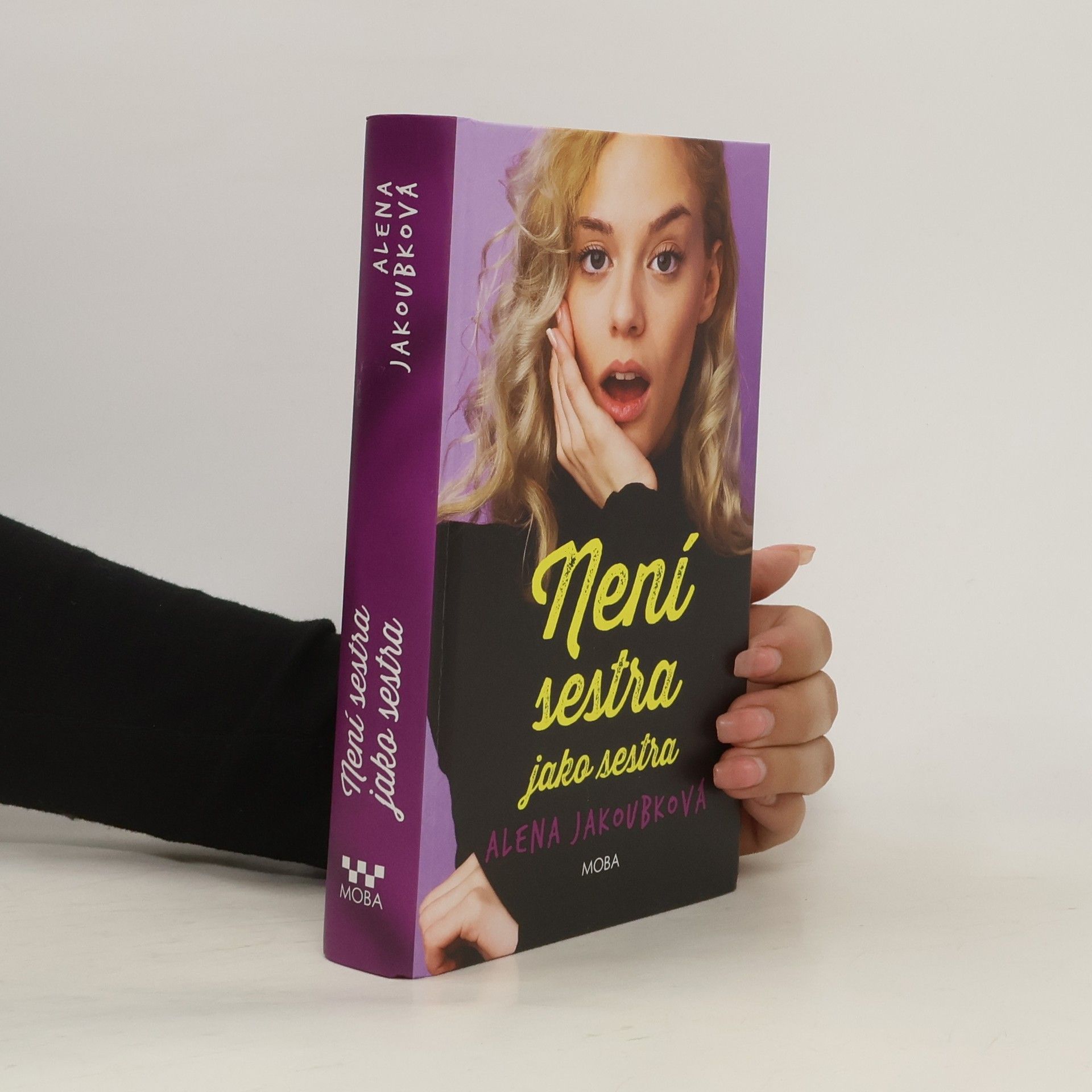 Alena Jakoubková Není sestra jako sestra