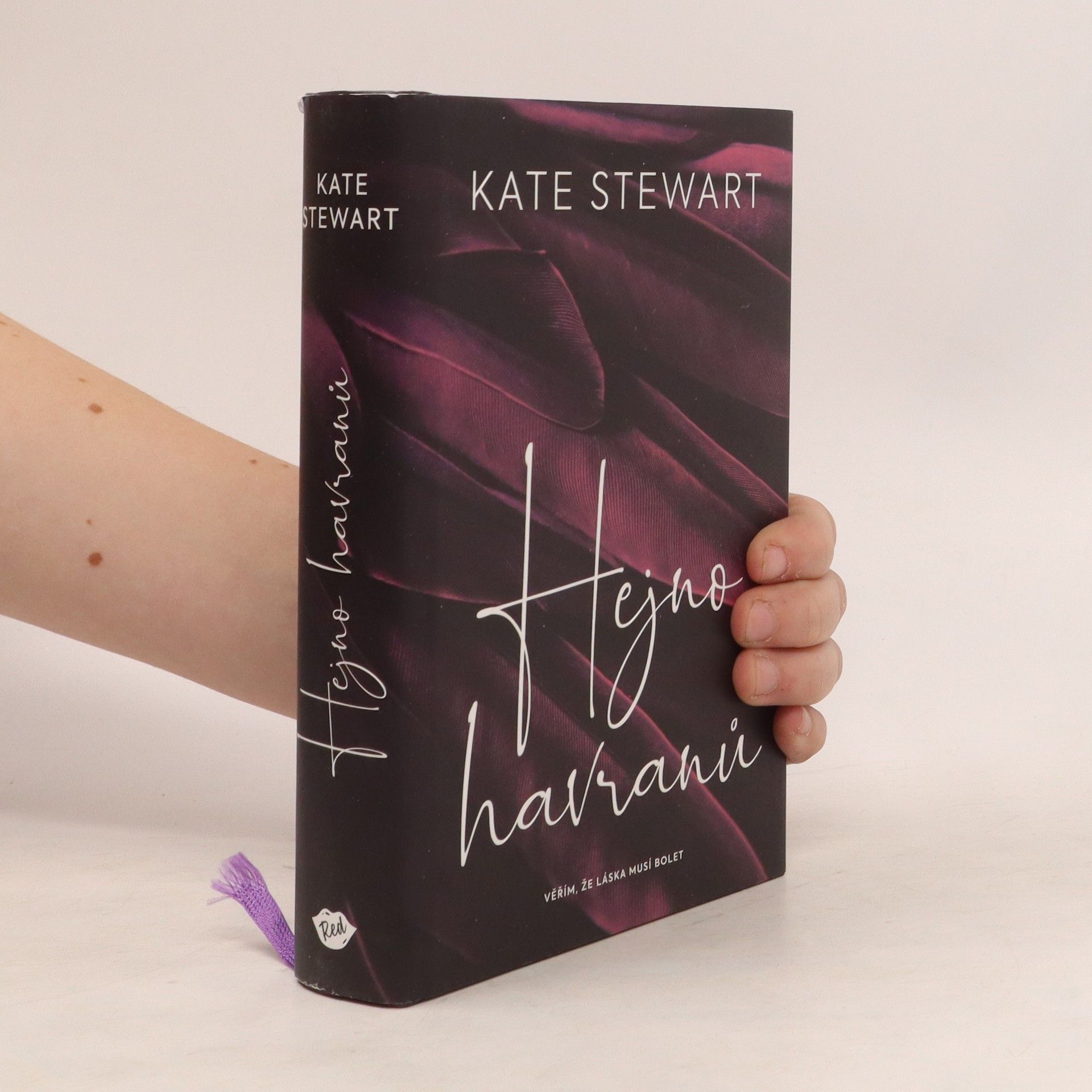 Kate Stewart Hejno havranů
