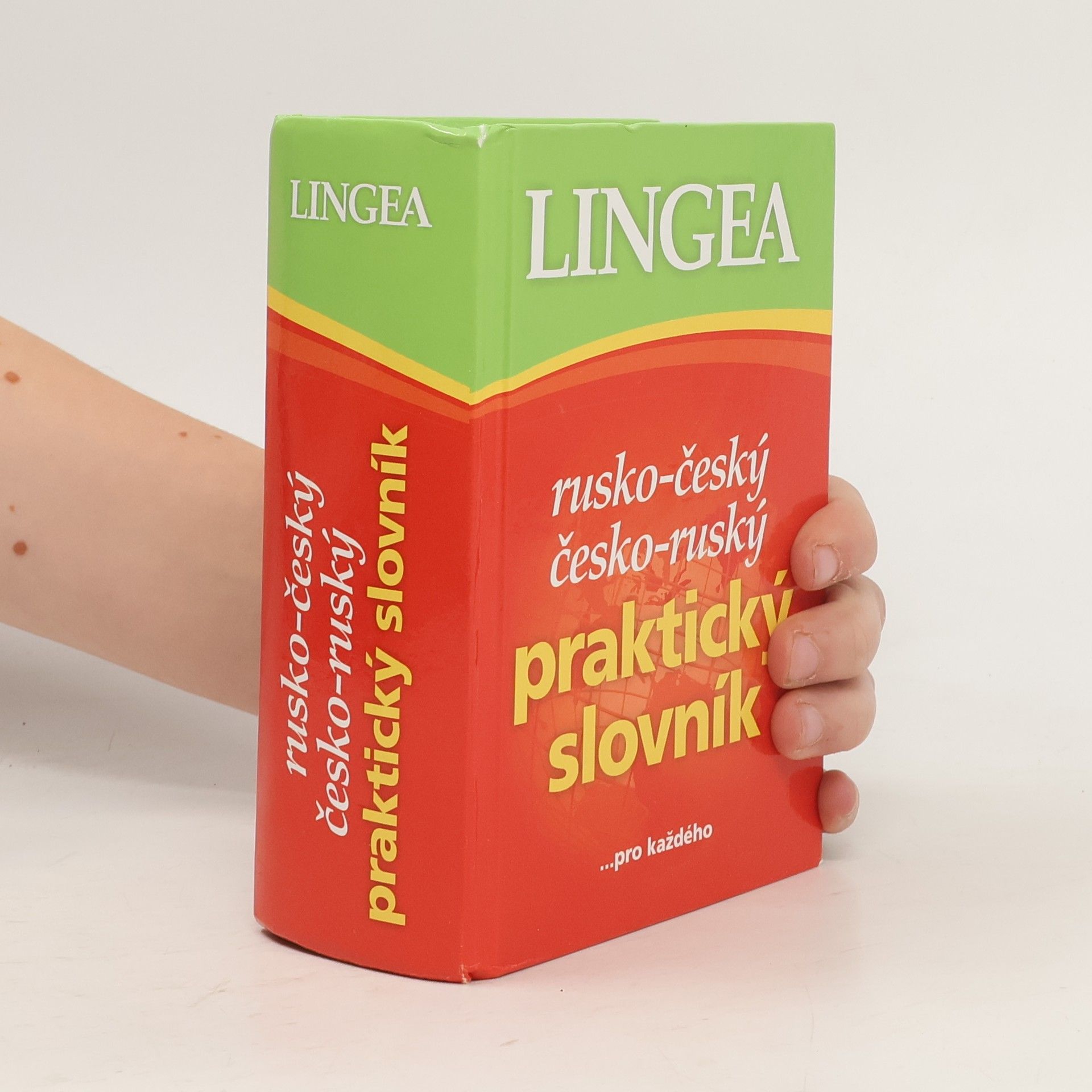 kolektiv Rusko-český, česko-ruský praktický slovník