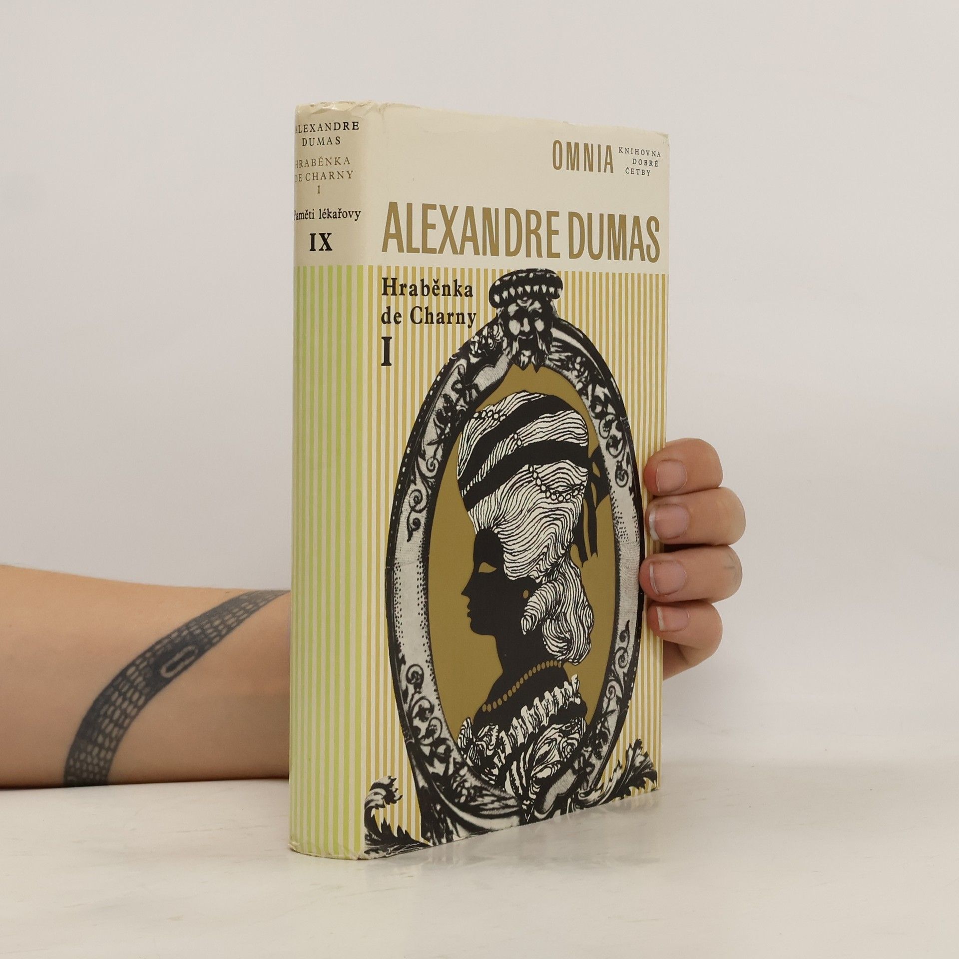 Alexandre Dumas Paměti lékařovy IX. Hraběnka de Charny I.