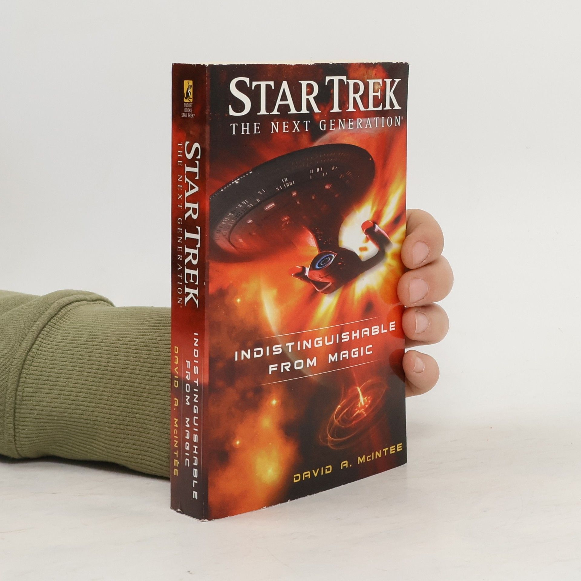 David A. McIntee Star Trek The New Generation : Indistinguishable from Magic