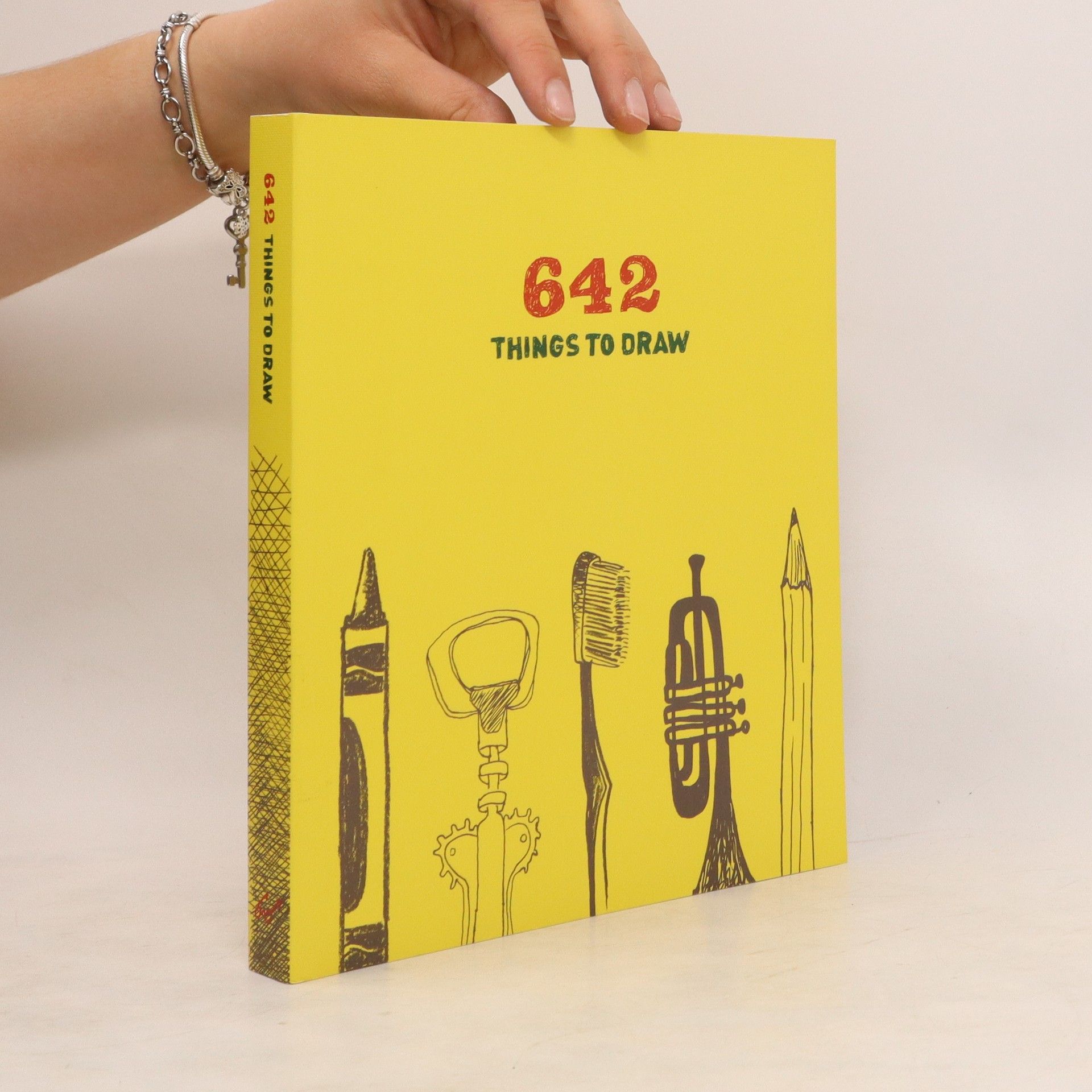 642 tiny things to draw