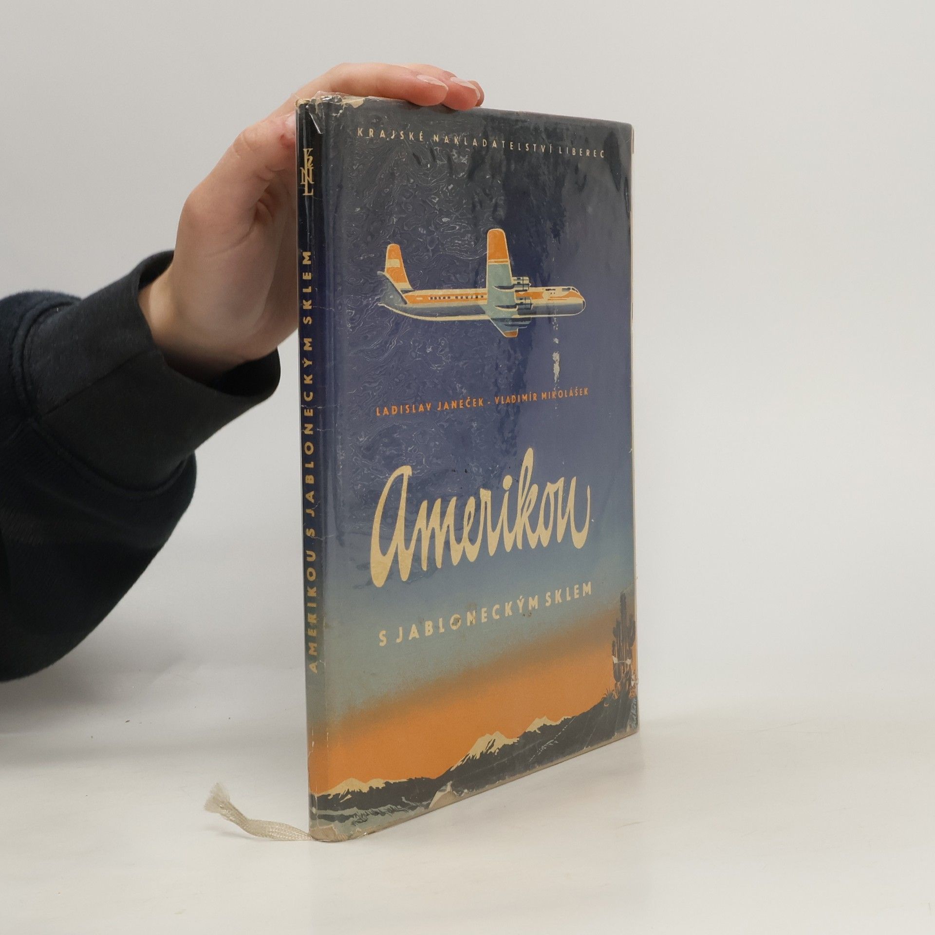 Ladislav Janeček Amerikou s jabloneckým sklem