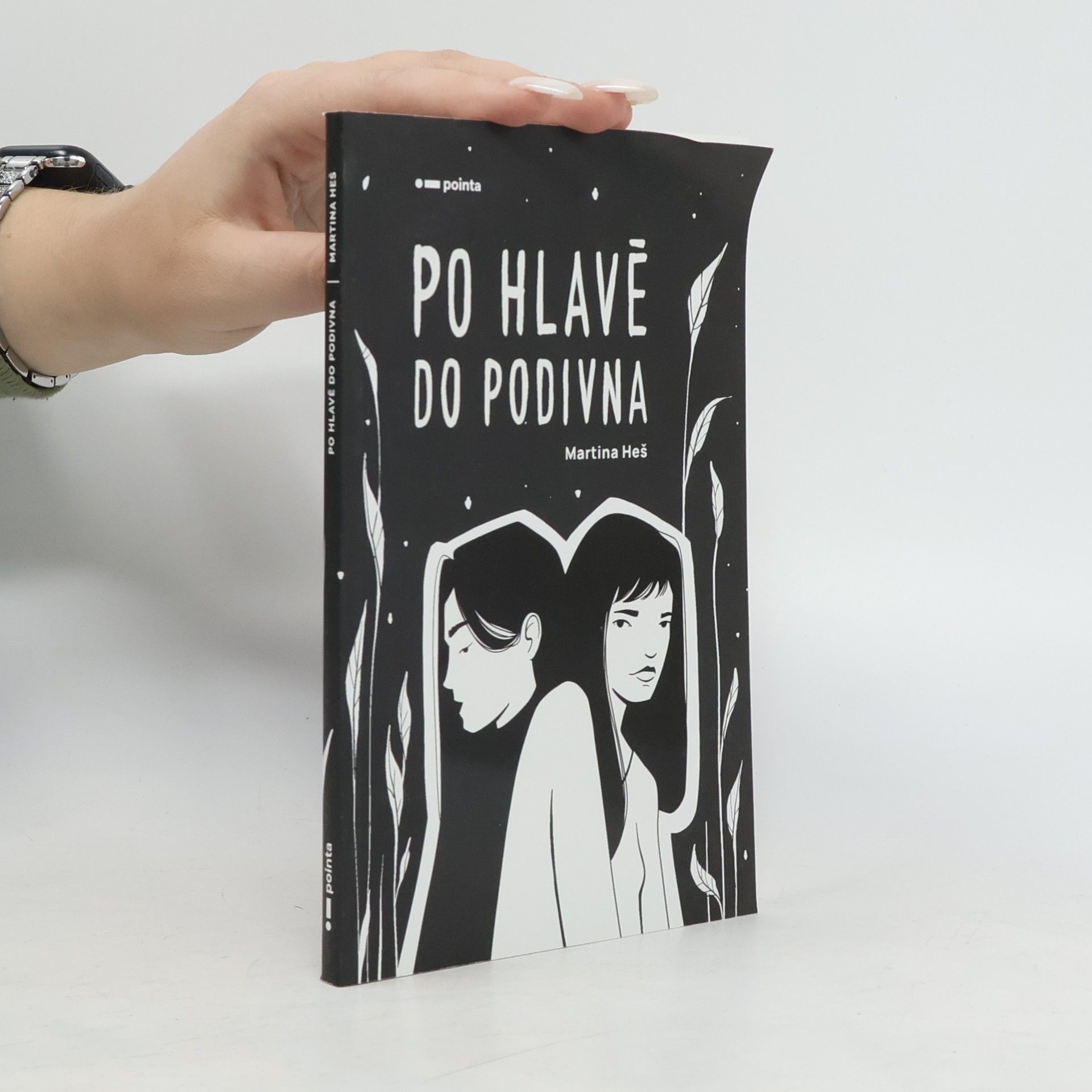 Martina Heš Po hlavě do podivna
