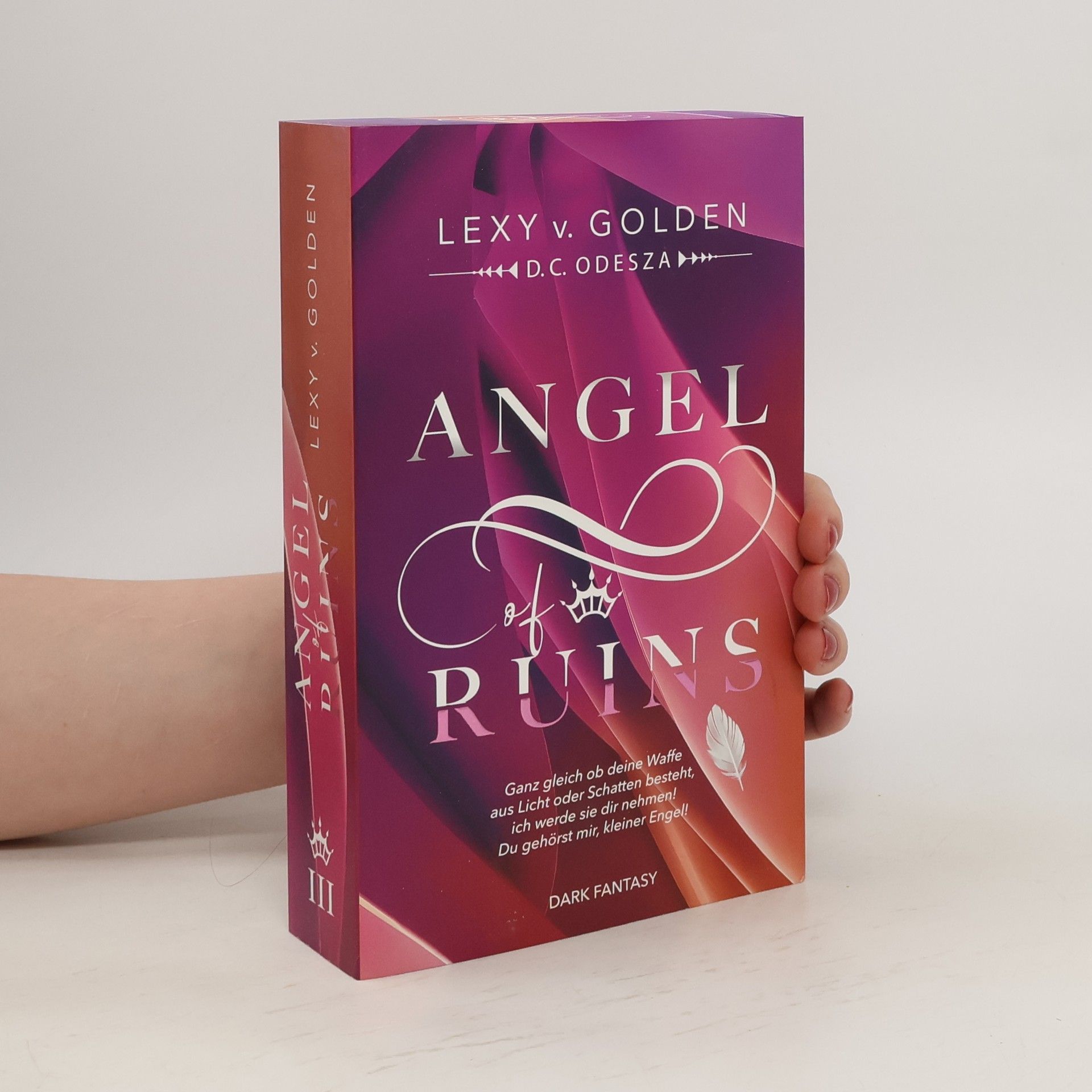 Lexy v. Golden Angel of Ruins. Dark Fantasy