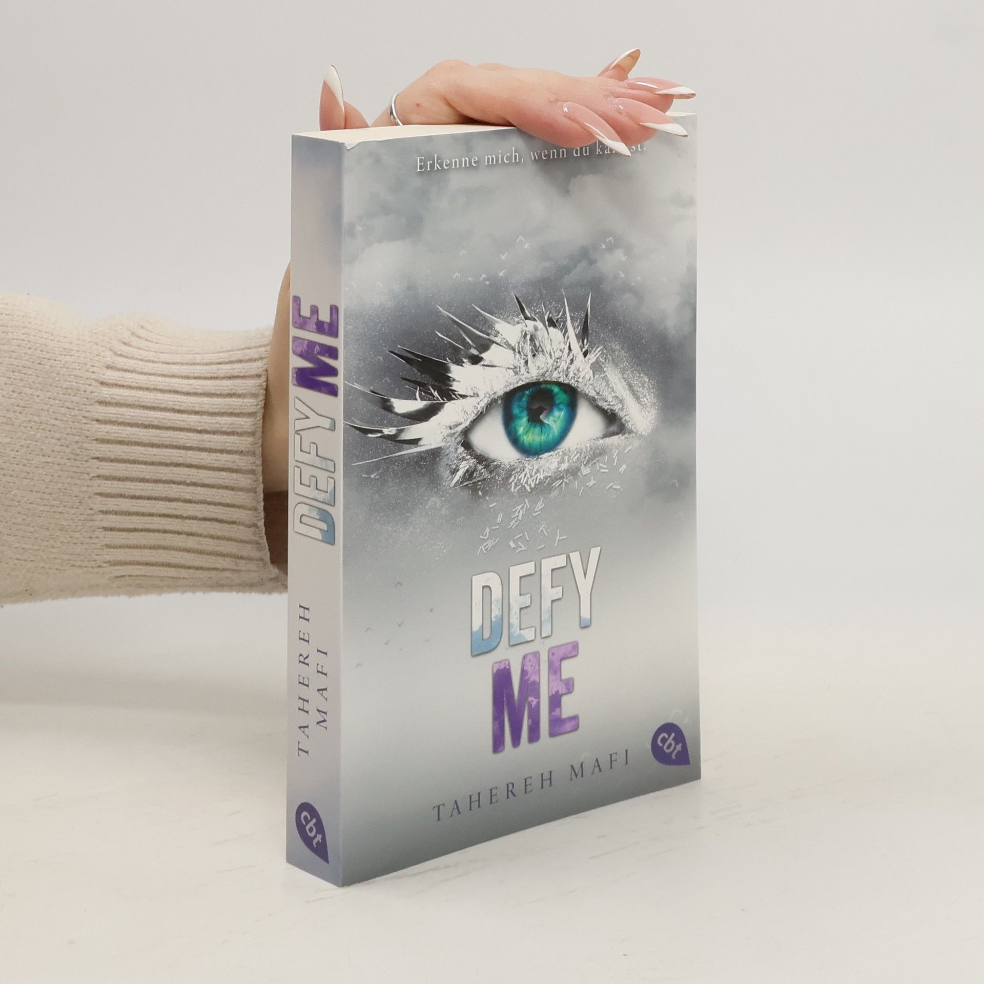 Tahereh Mafi Defy Me