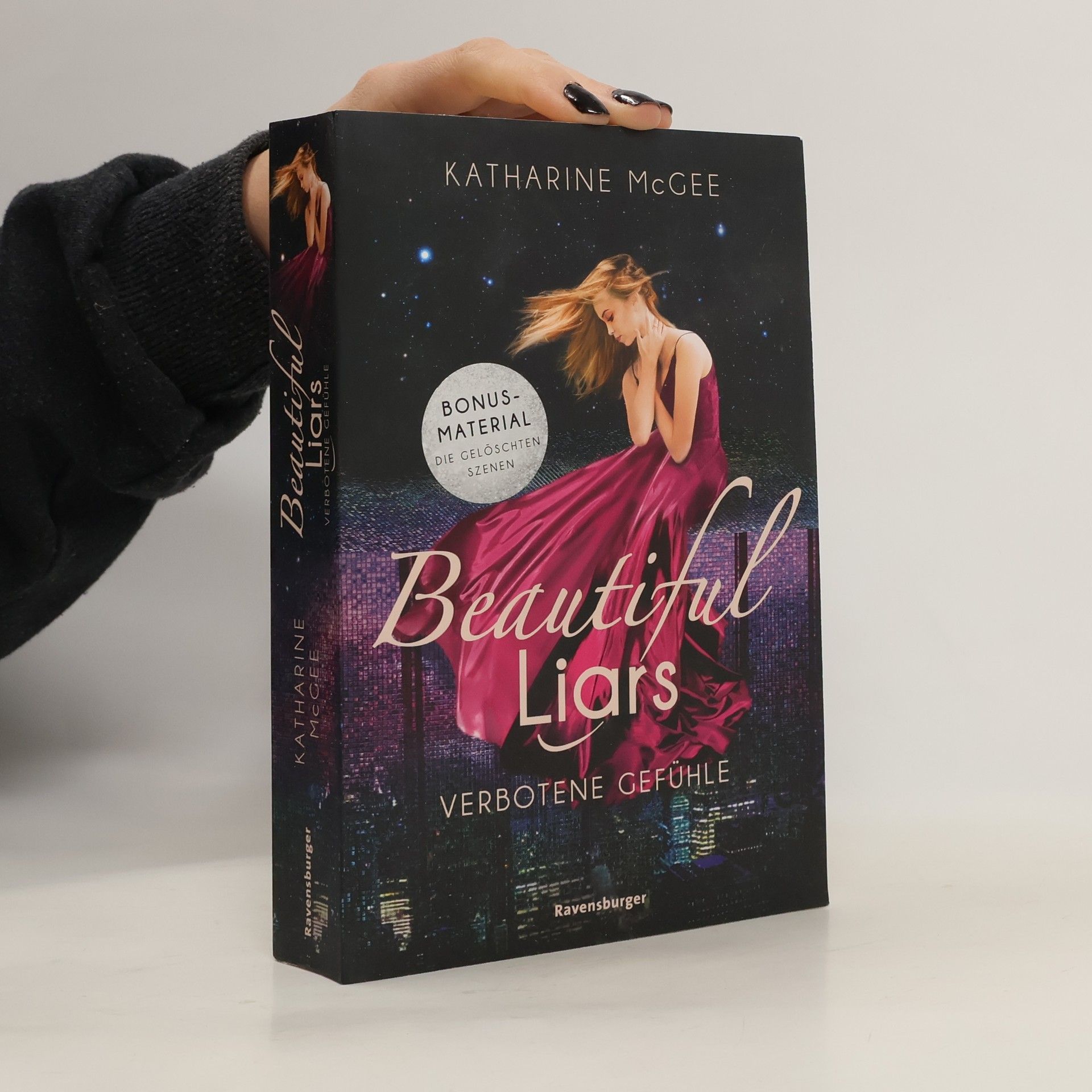 Katharine McGee Beautiful Liars 1