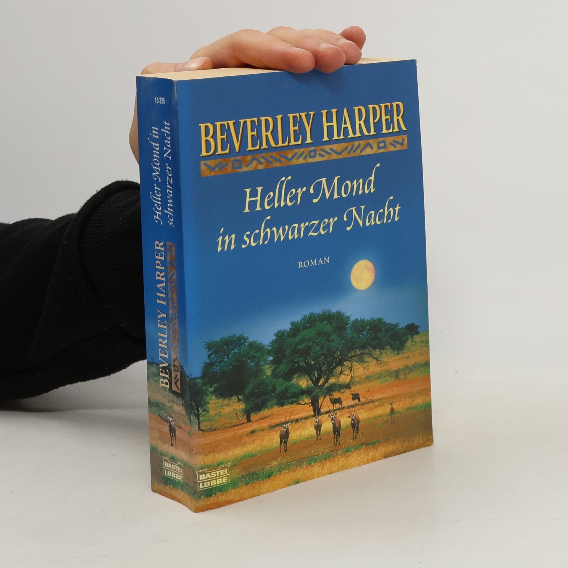 Beverley Harper Heller Mond in schwarzer Nacht