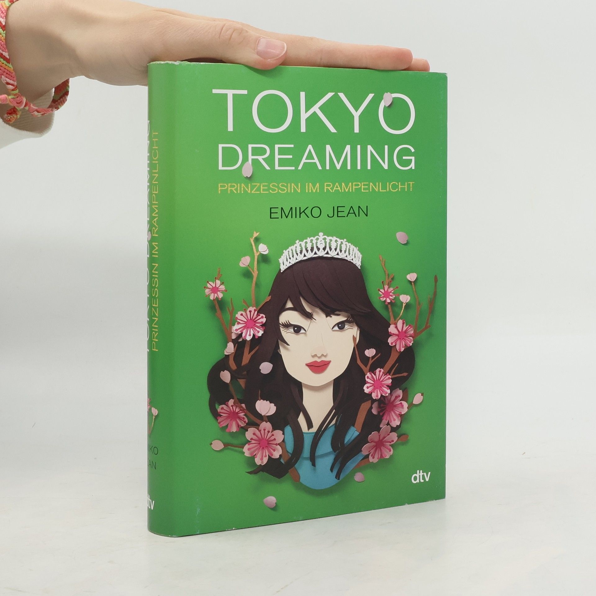 Emiko Jean Tokyo dreaming