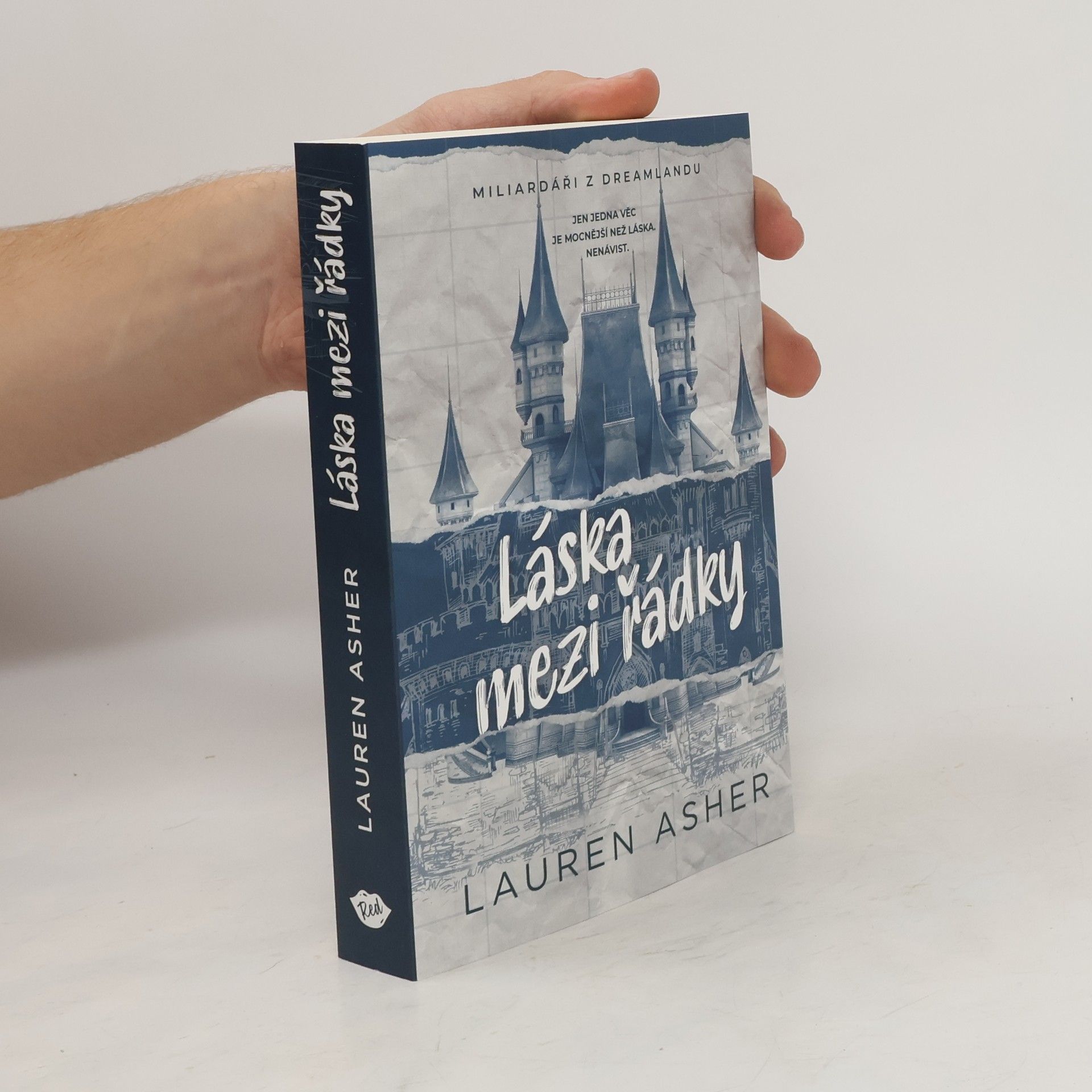 Lauren Asher Láska mezi řádky
