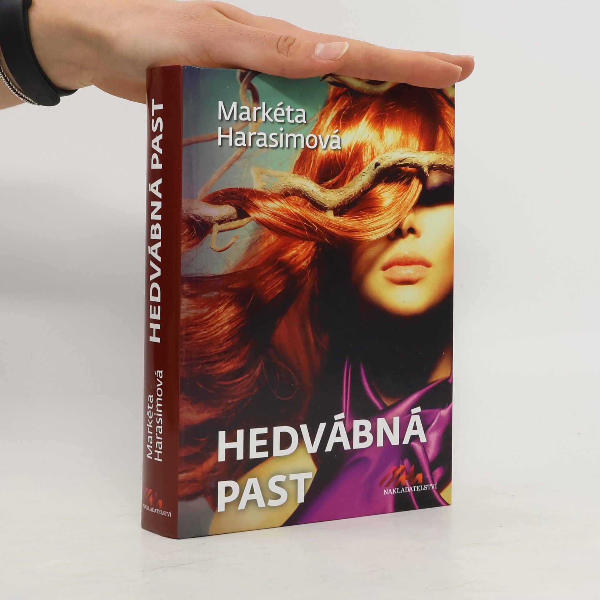 Markéta Harasimová Hedvábná past