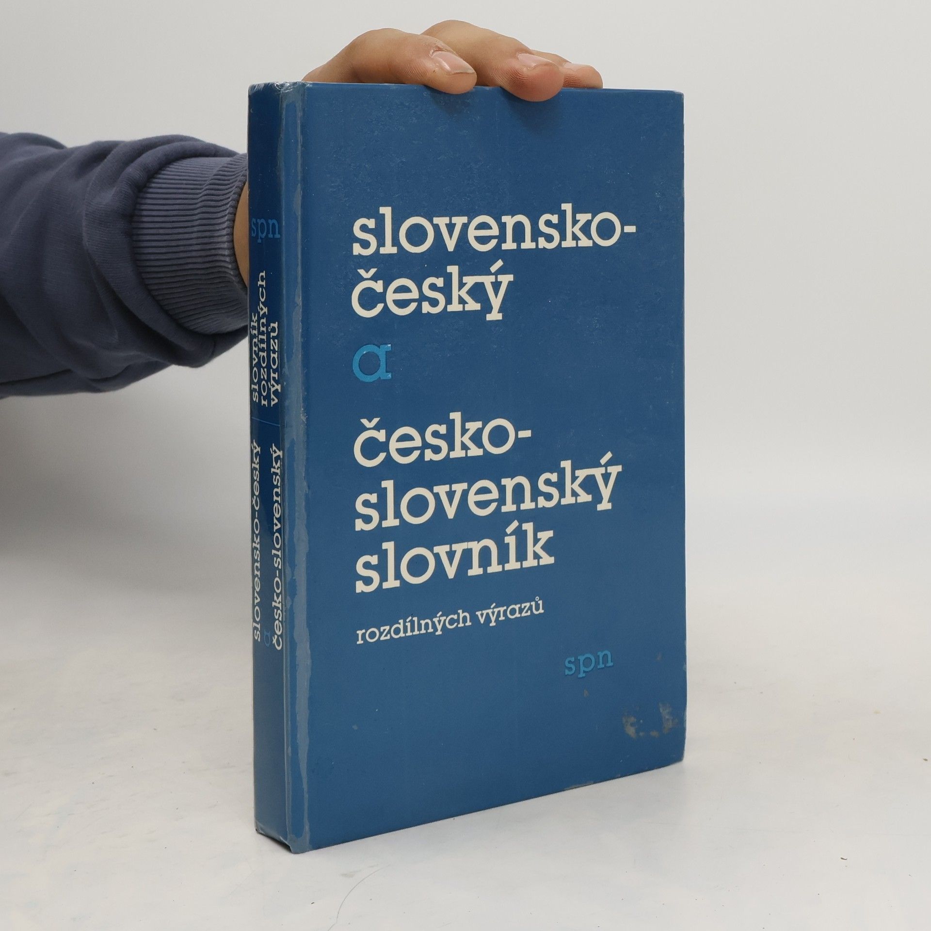 Jaroslav Nečas Slovensko-český a česko-slovenský slovník rozdílných výrazů