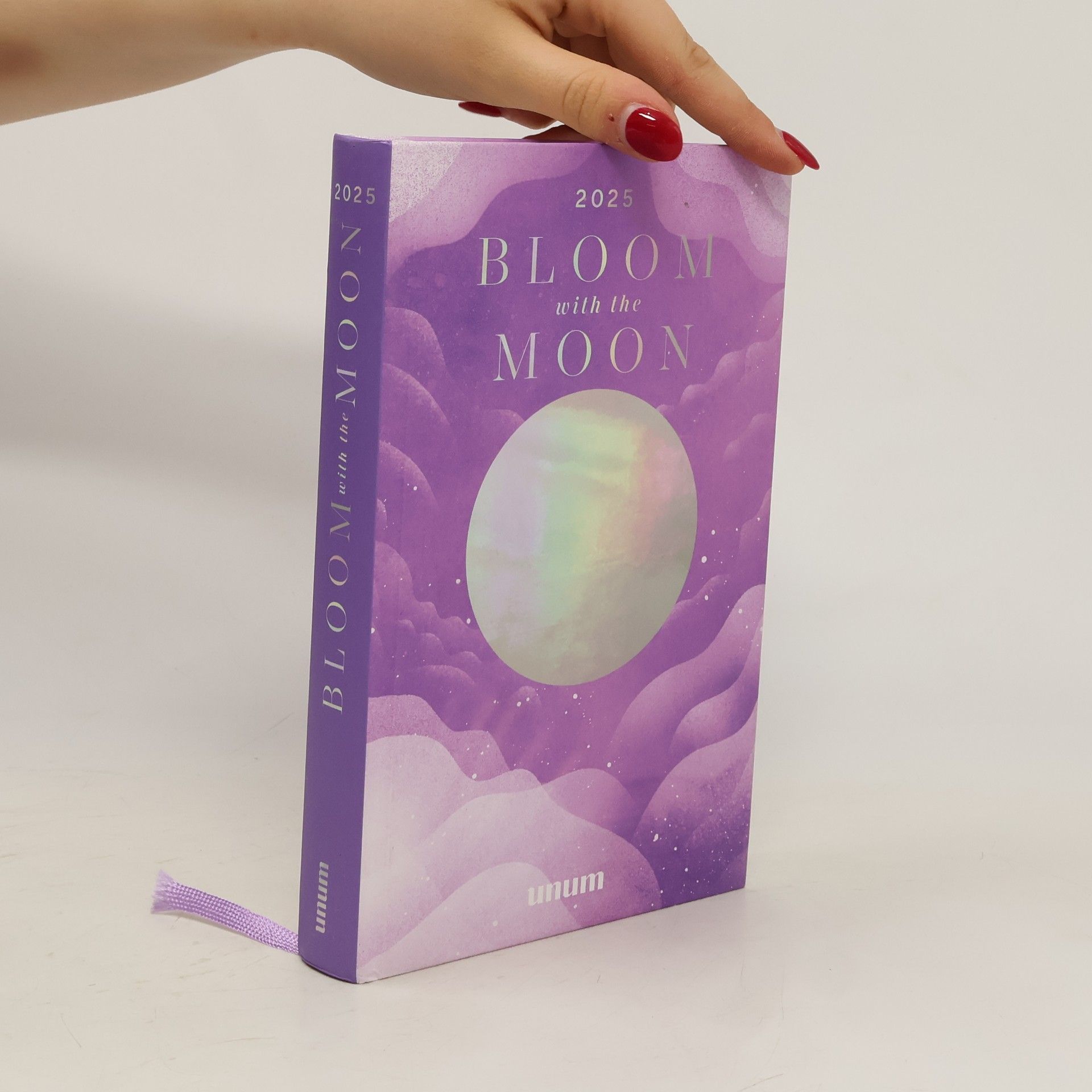 Daniela Poppe Bloom with the Moon 2025