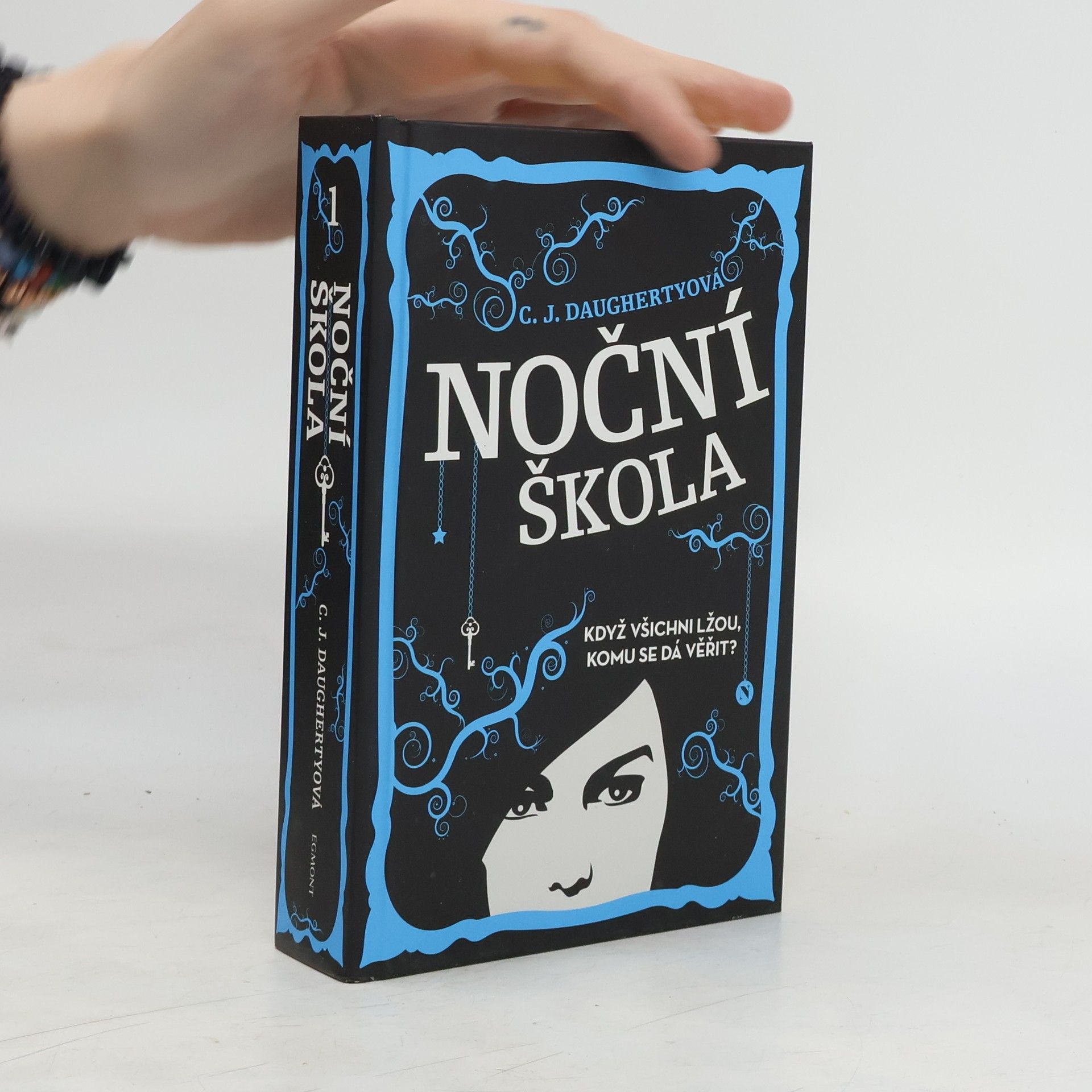 Christi Daugherty Noční škola. 1. díl