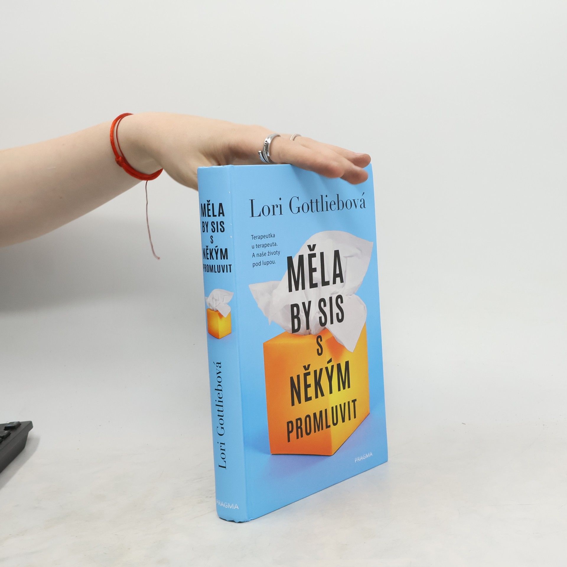 Lori Gottlieb Měla by sis s někým promluvit