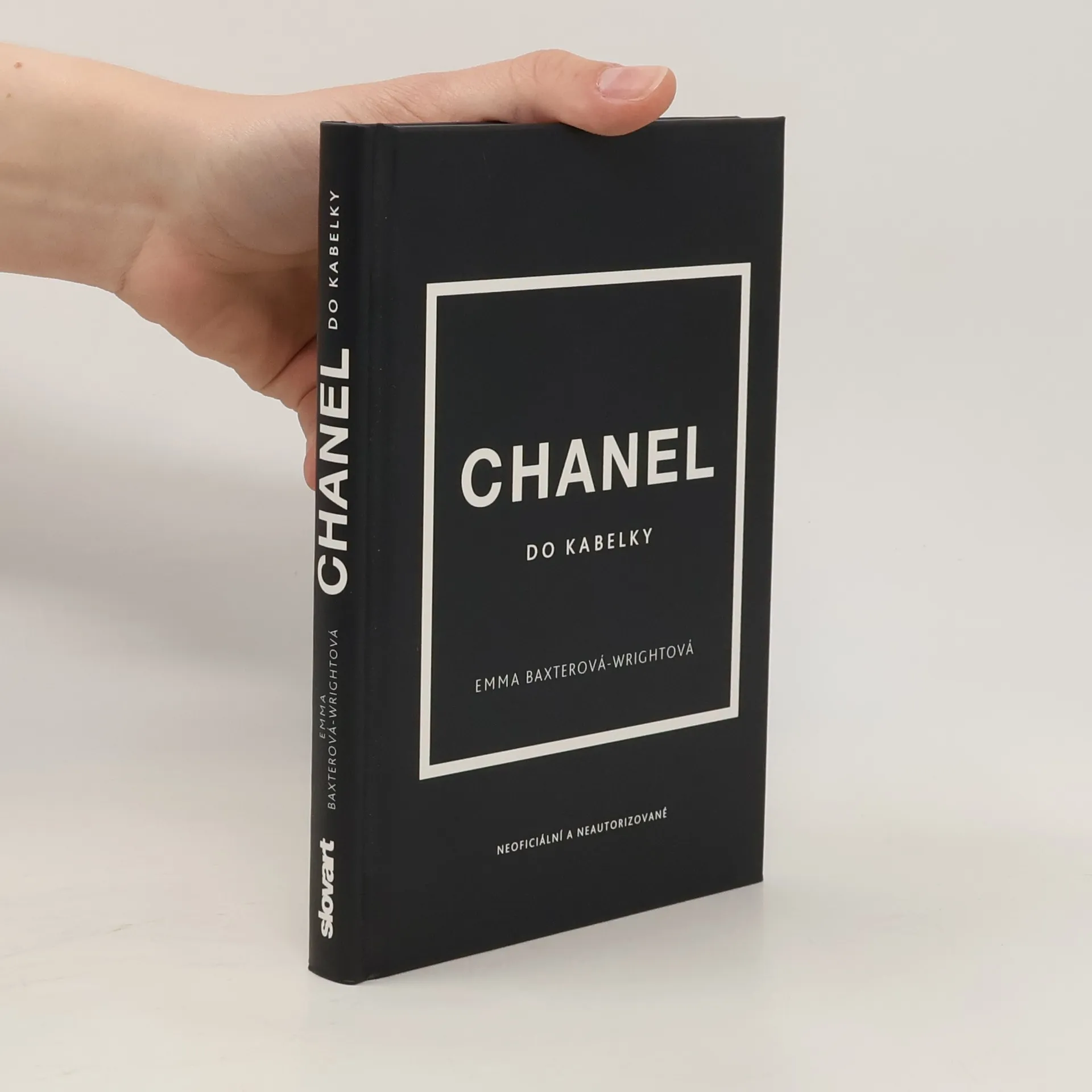 Chanel do kabelky | Kniha | mäkká | Emma Baxter-Wright | CS
