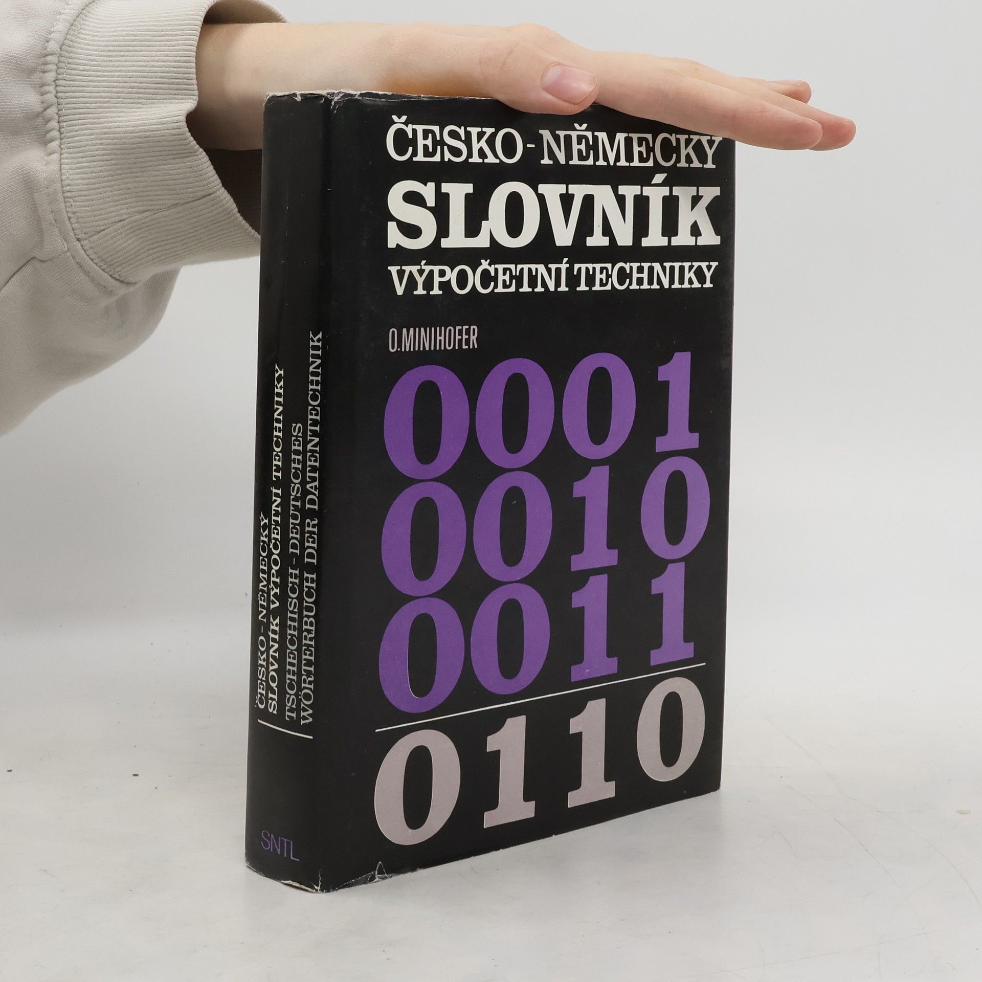 J. Kratochvílová Česko-anglický slovník výpočetní techniky