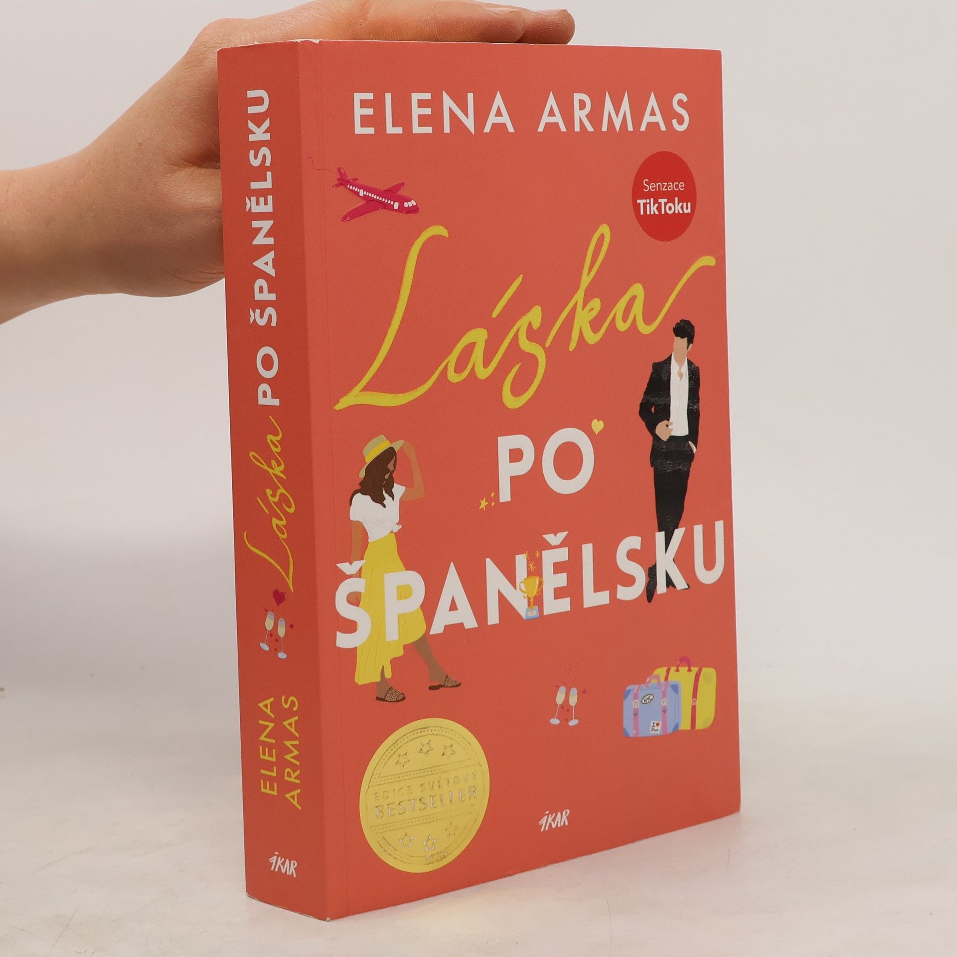 Elena Armas Láska po španělsku