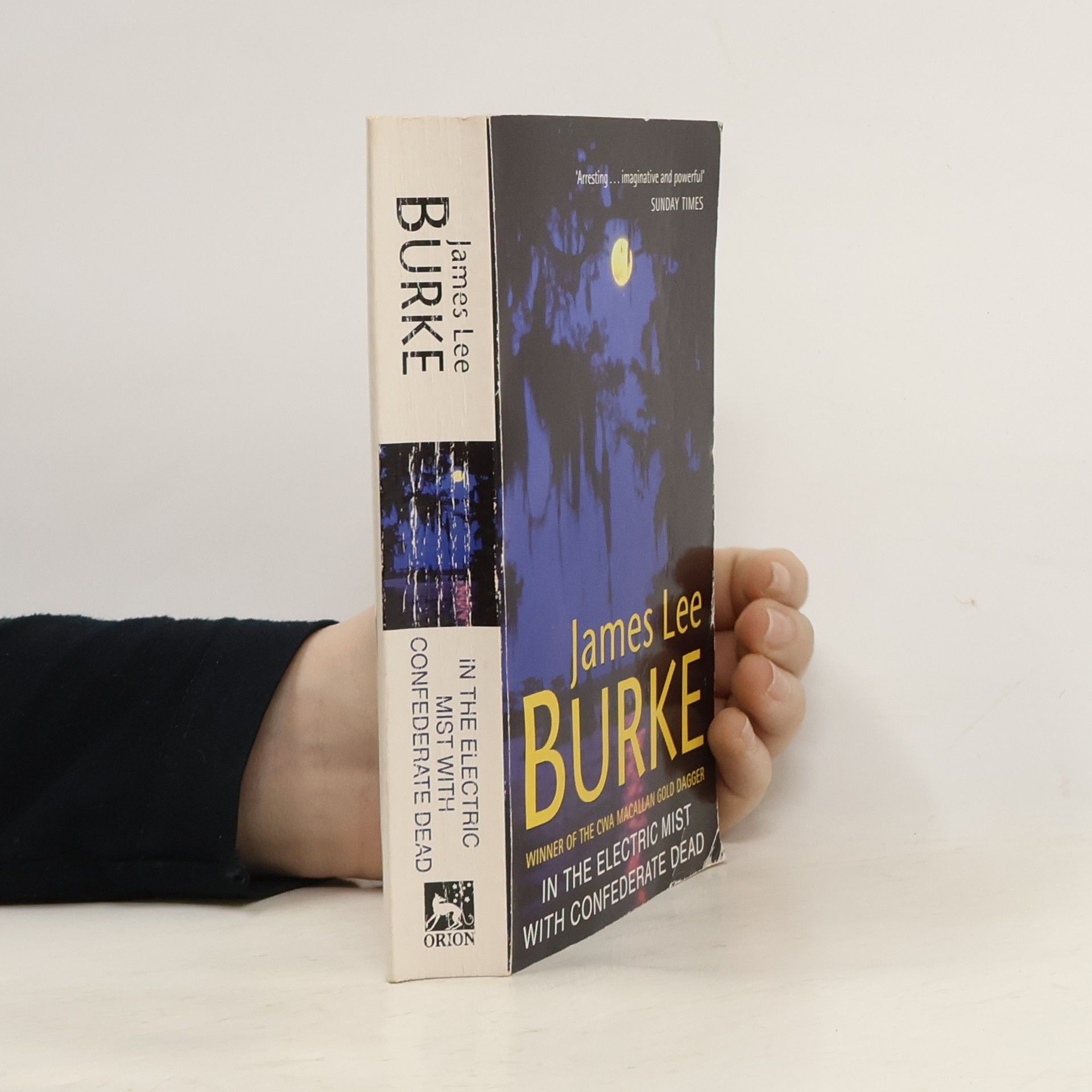 James Lee Burke In the Electric Mist with Confederate Dead