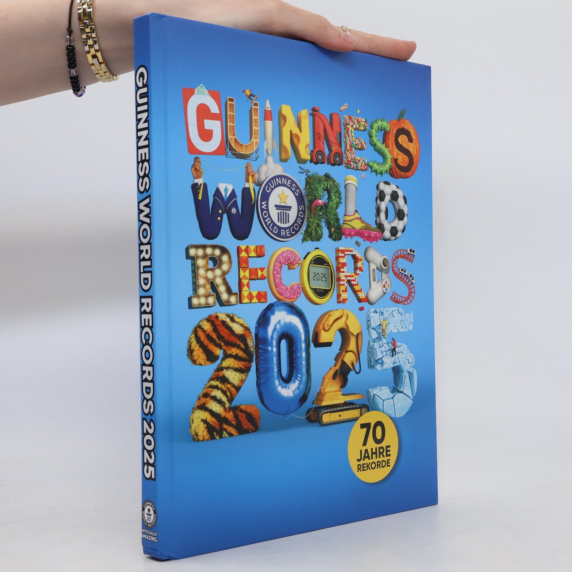 Collective Guinness World Records - 2025