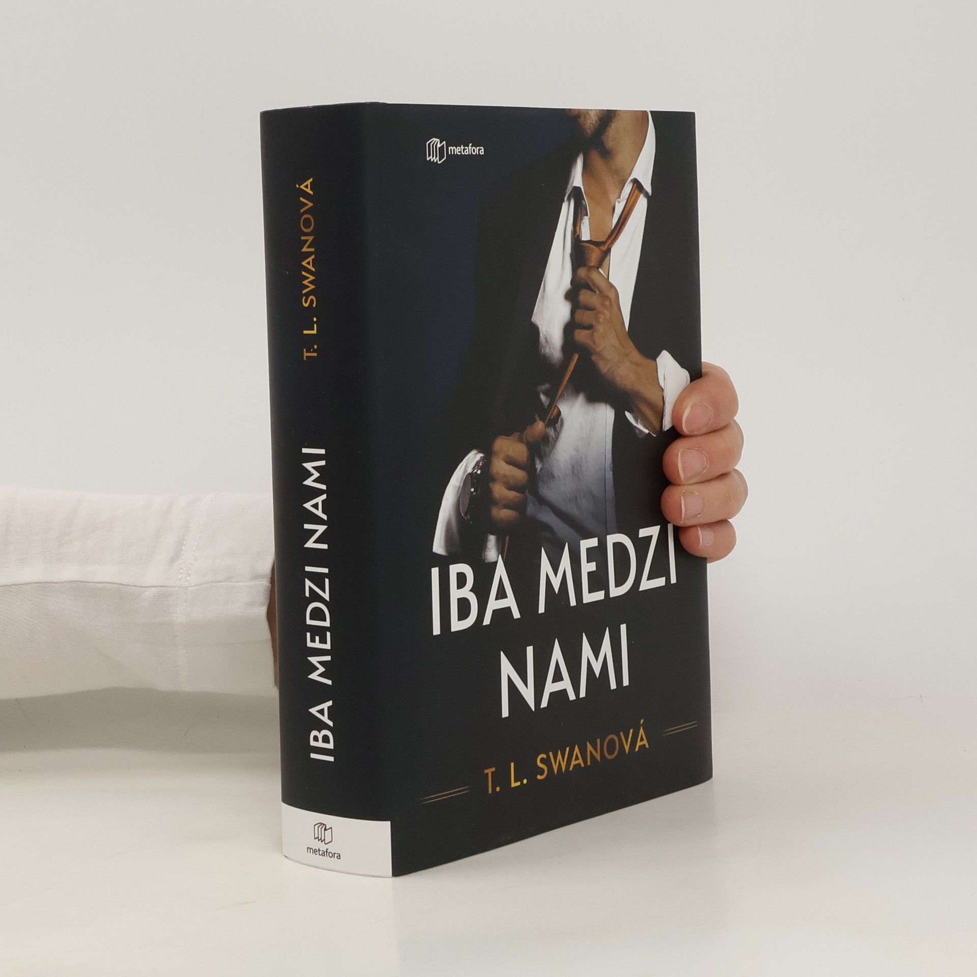 T. L. Swan Iba medzi nami