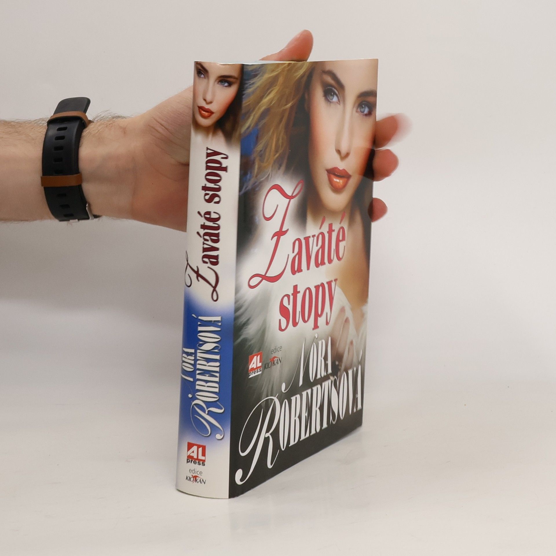 Nora Roberts Zaváté stopy