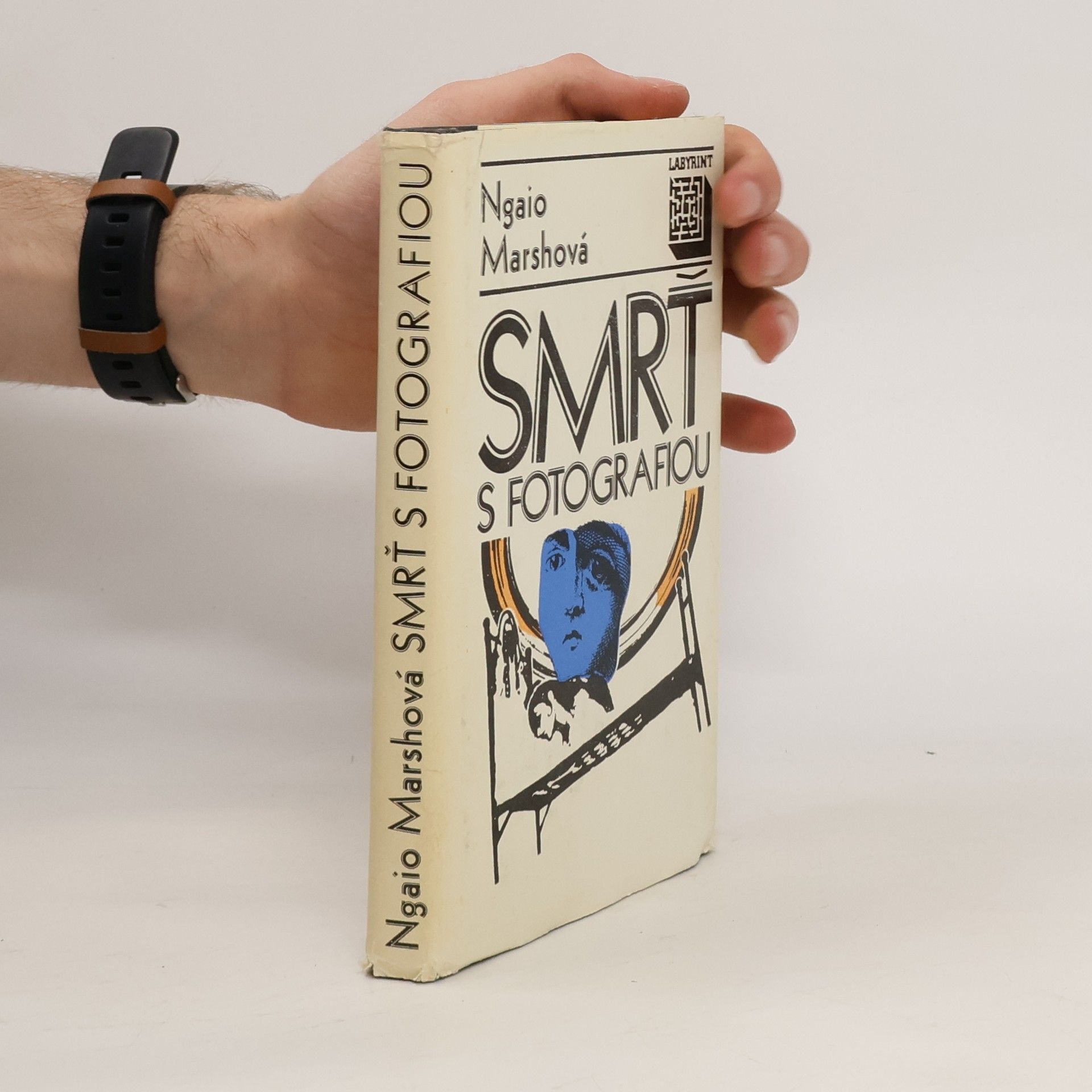 Ngaio Marsh Smrť s fotografiou