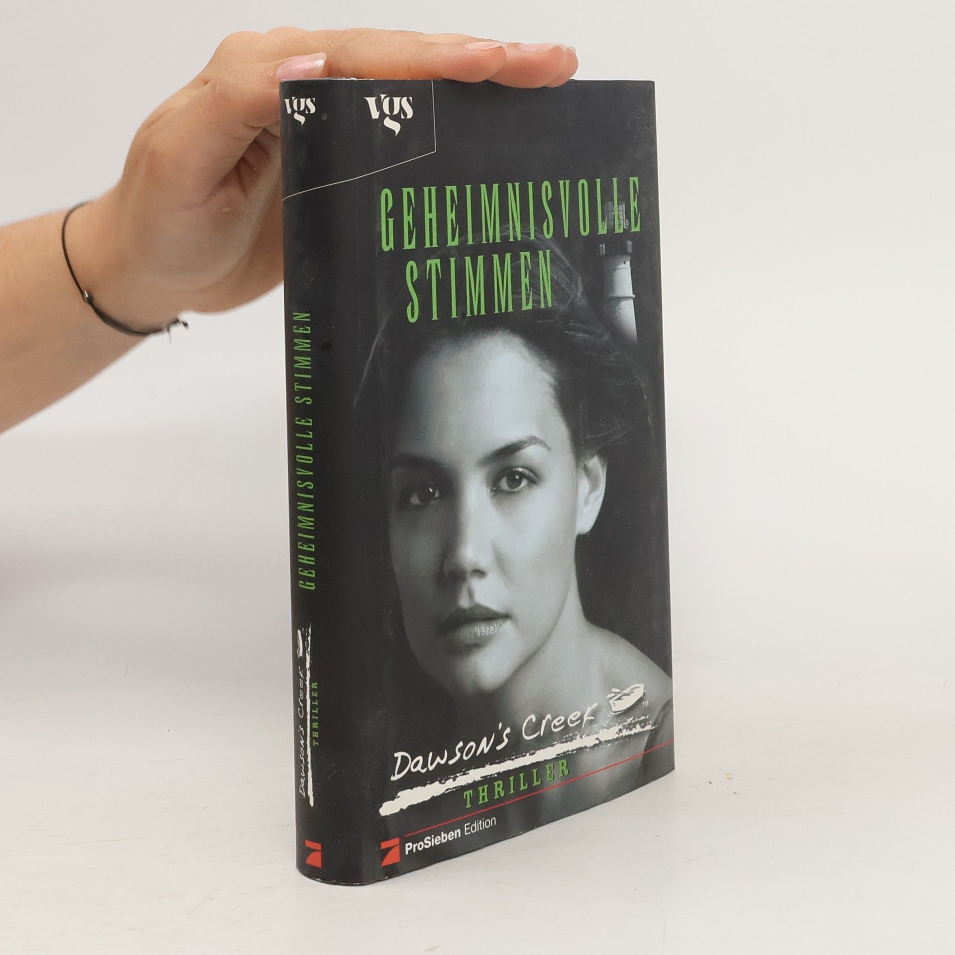 Holly Henderson Geheimnisvolle Stimmen. Thriller