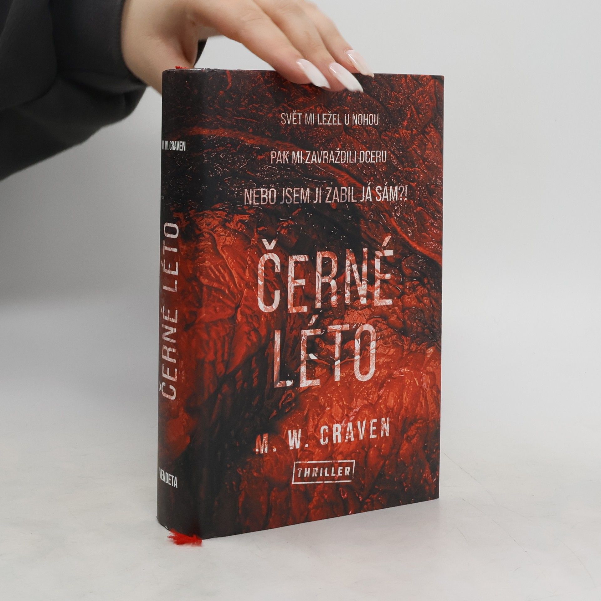 M. W. Craven Černé léto