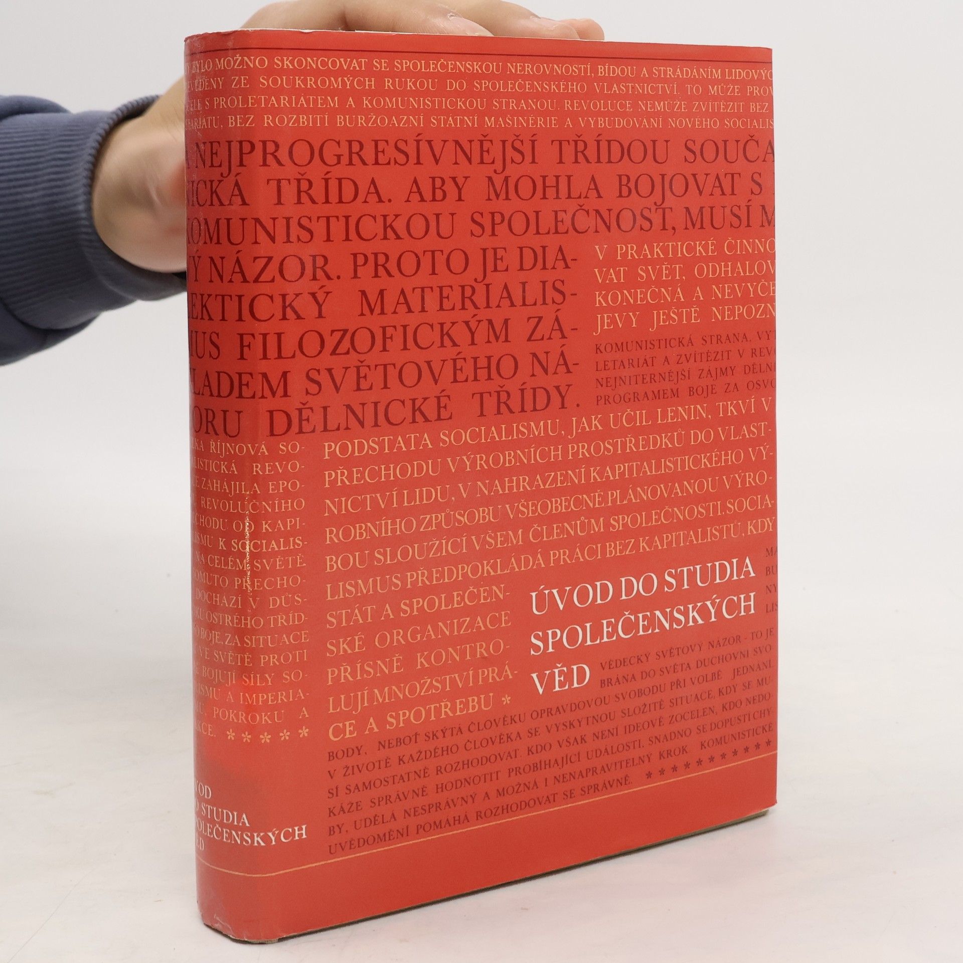 Georgij Chosrojevič Šachnazarov Úvod do studia společenských věd