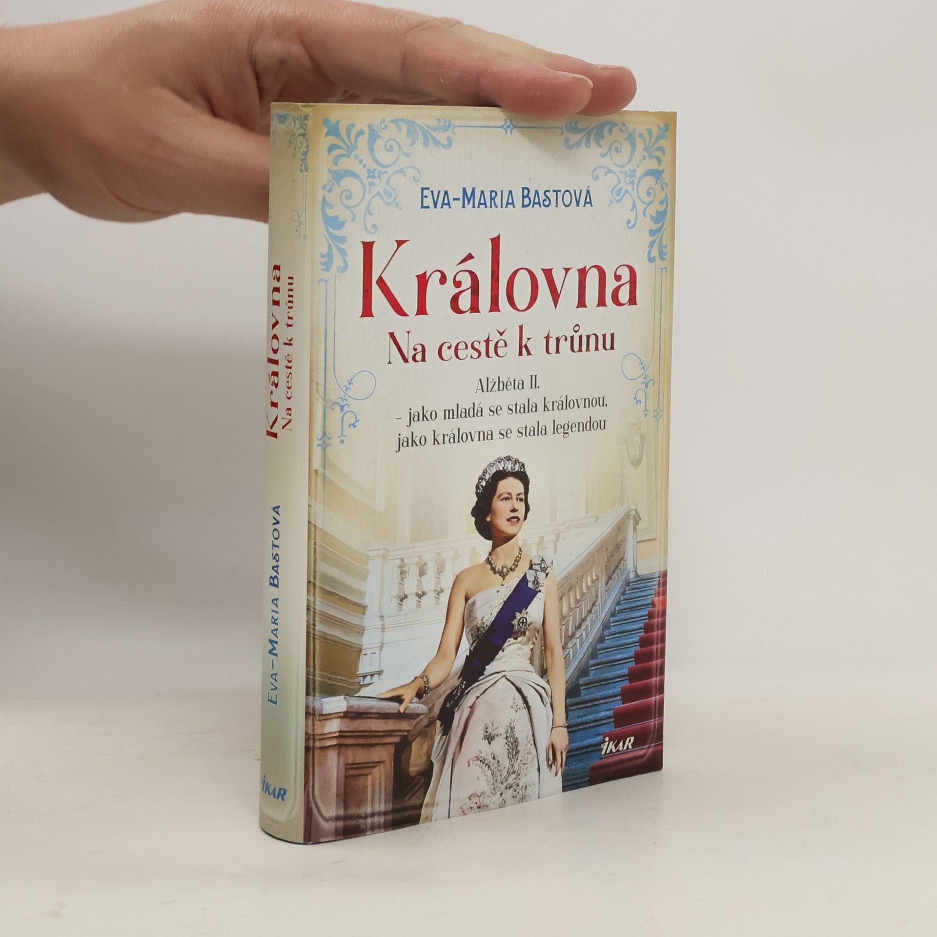 Marta El Bournová Královna. Na cestě k trůnu