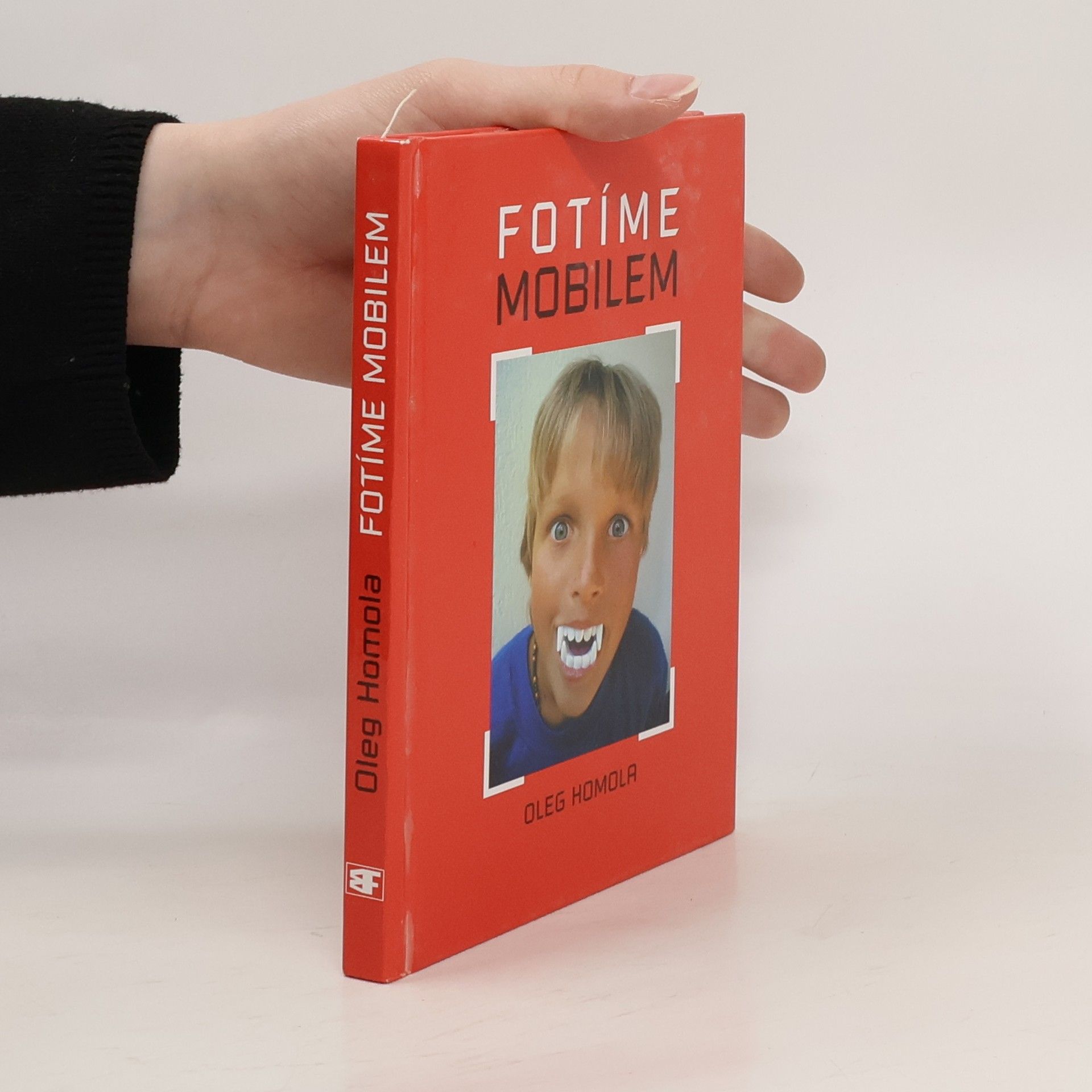 Oleg Homola Fotíme mobilem