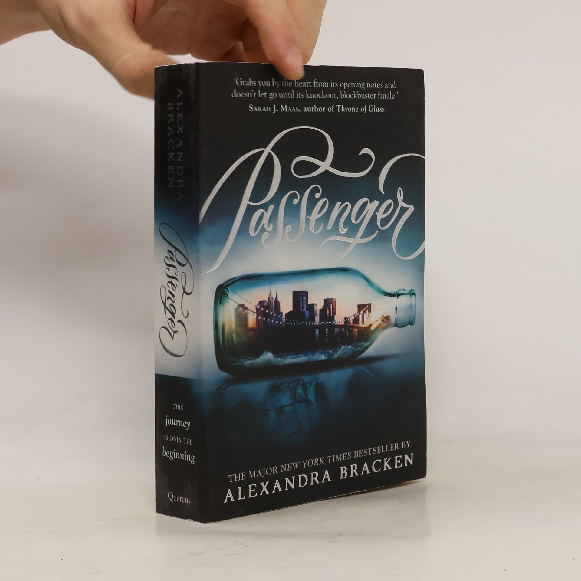 Alexandra Bracken Passenger. 1 díl