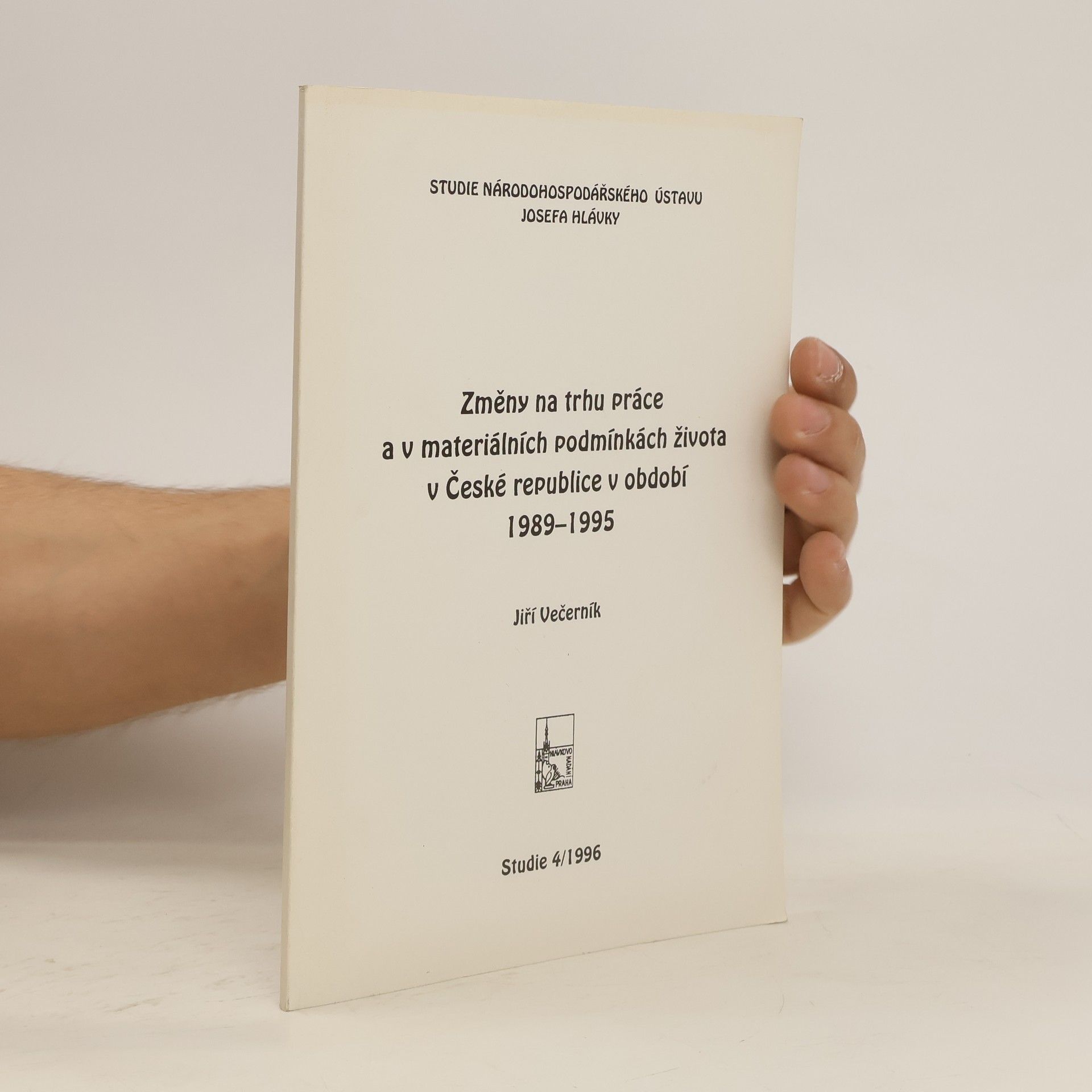 Jiří Večerník Změny na trhu práce a v materiálních podmínkách života v České republice v období 1989-1995