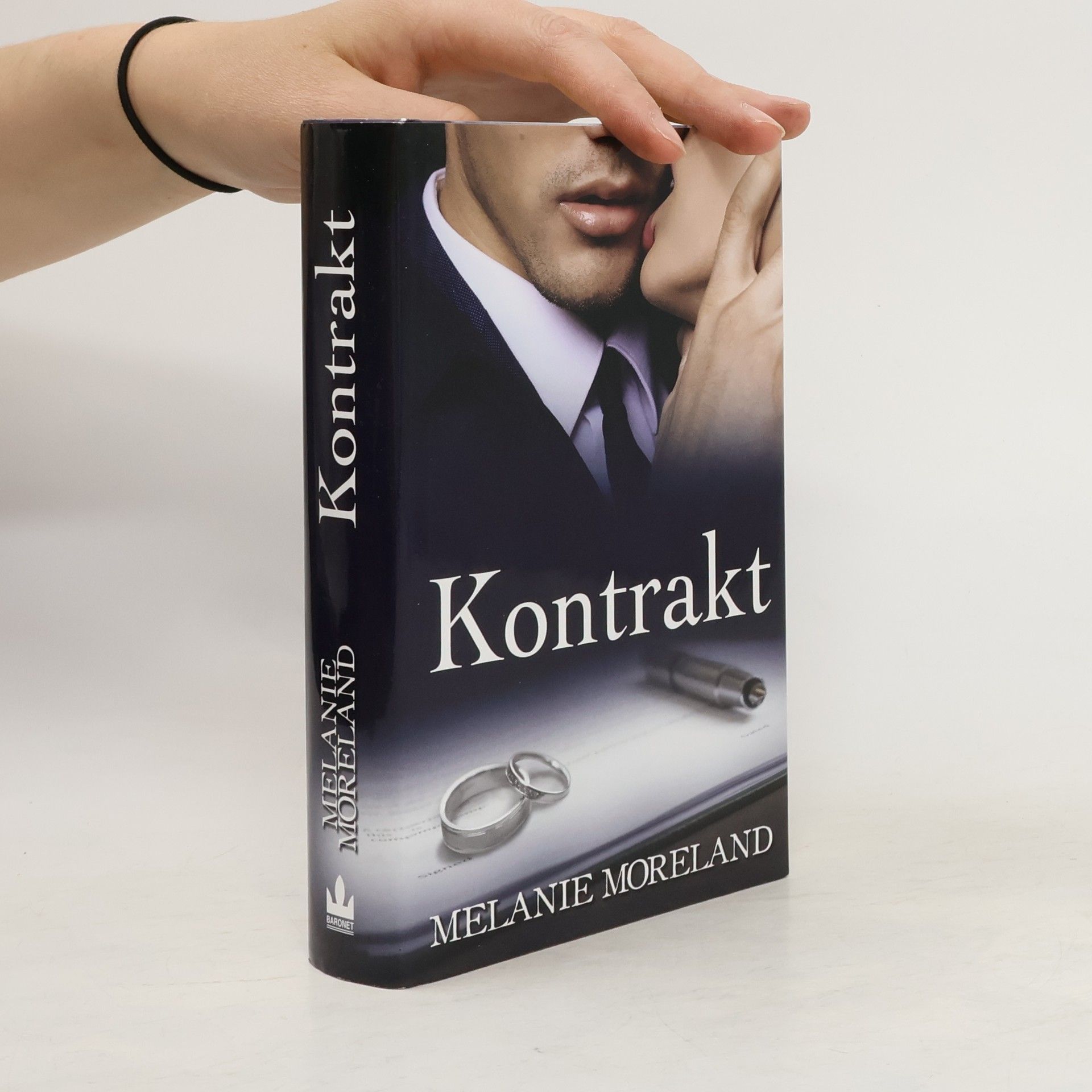 Zuzana Selementová Kontrakt