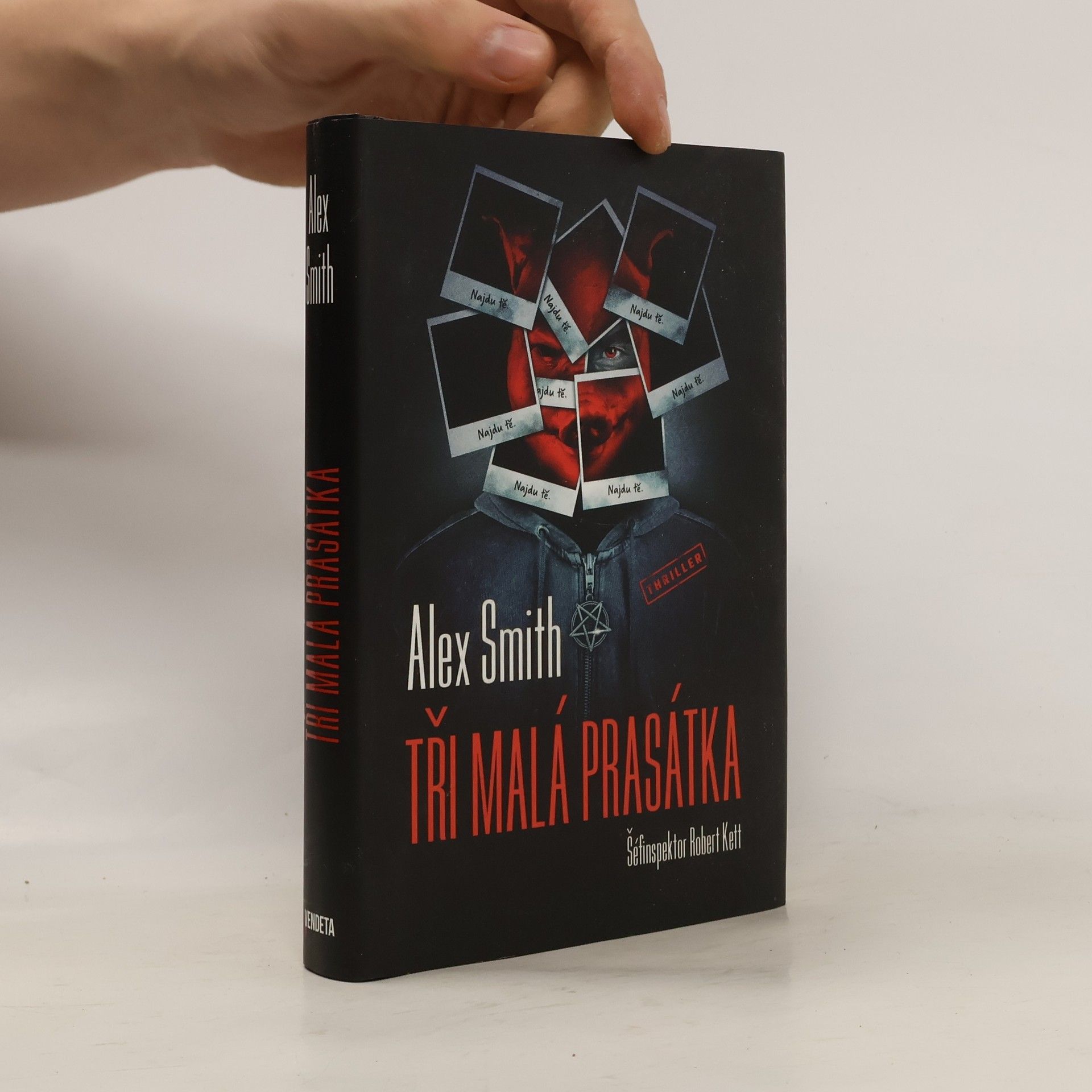 Alexander Gordon Smith Tři malá prasátka