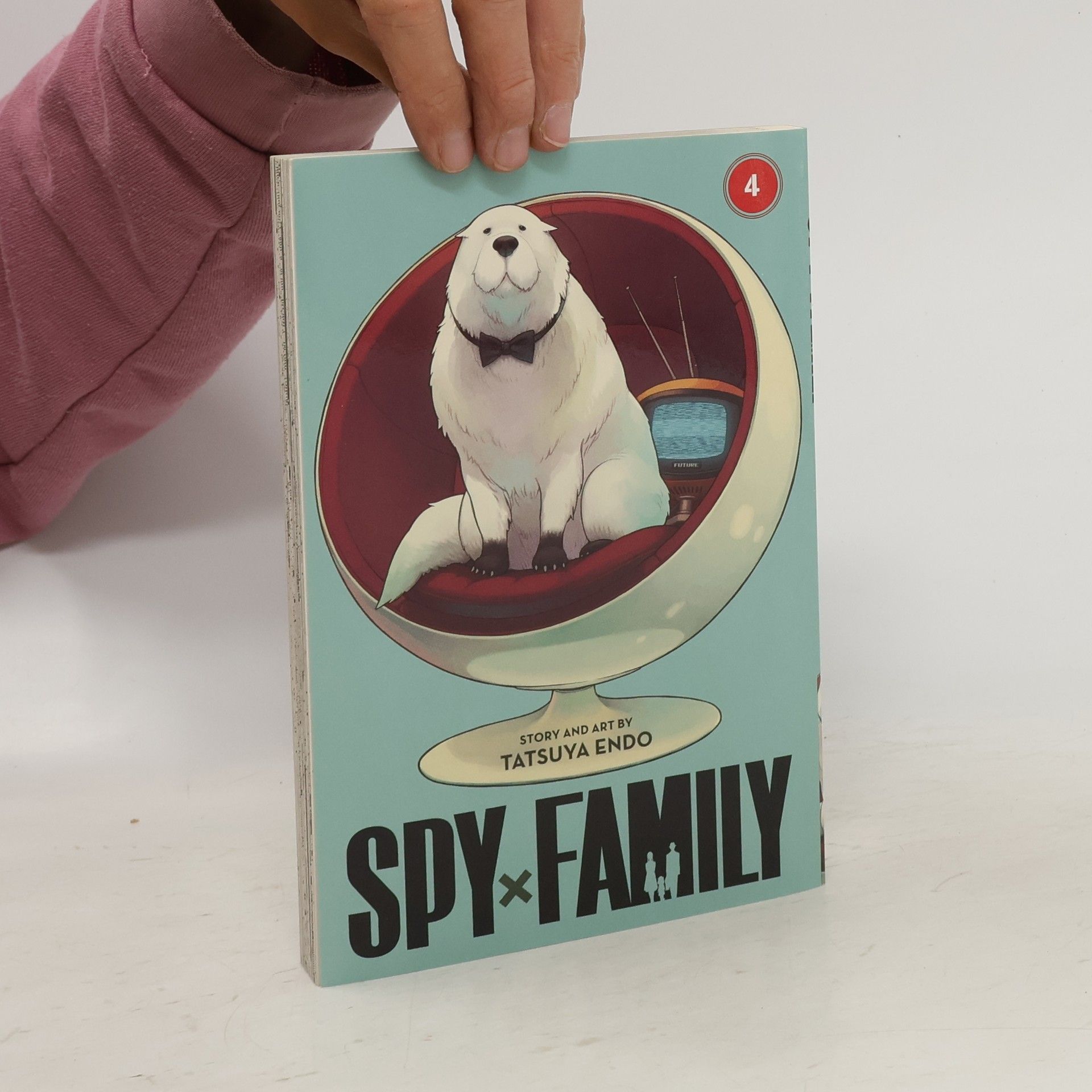 Tacuja Endó Spy x Family, Vol. 4