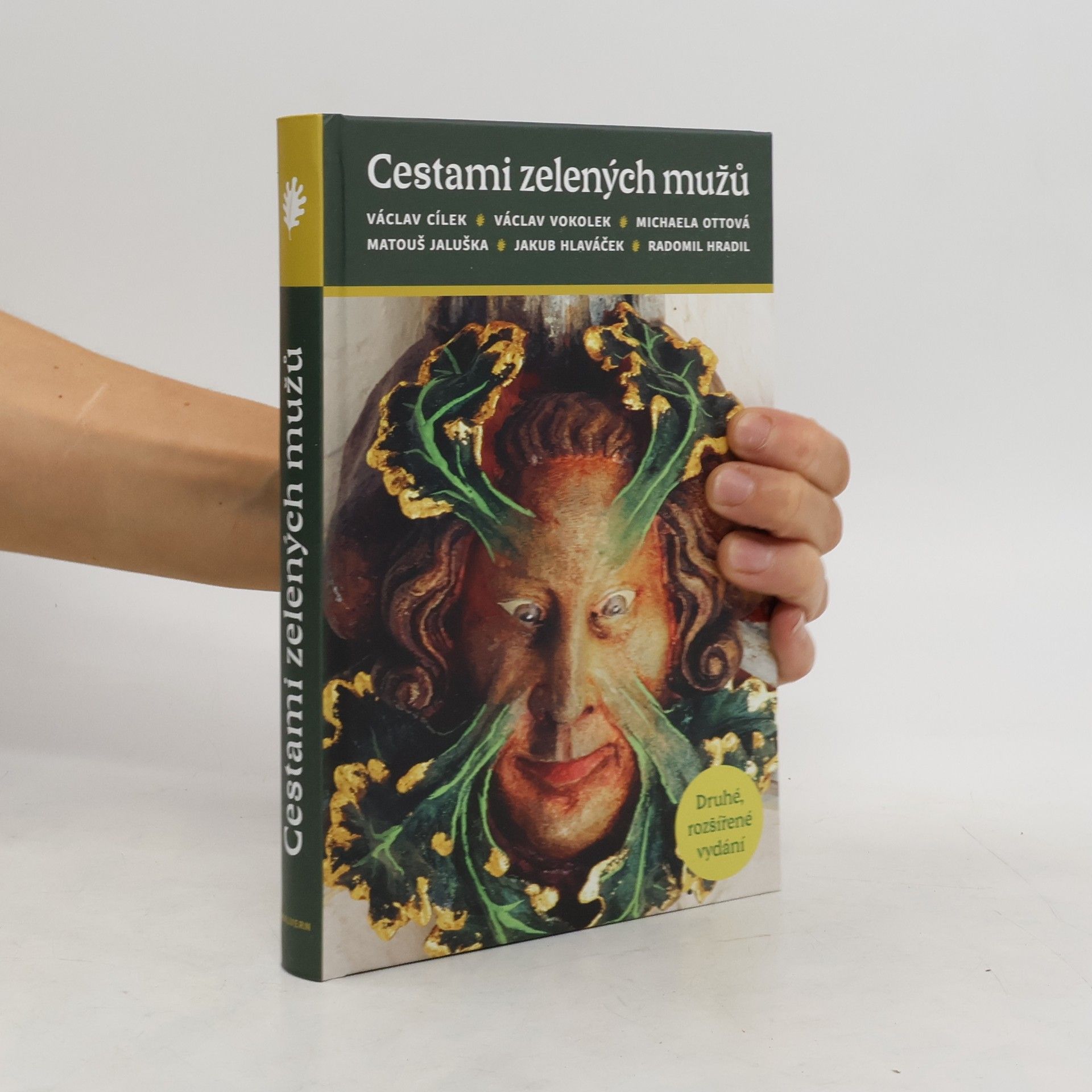 Radomil Hradil Cestami zelených mužů