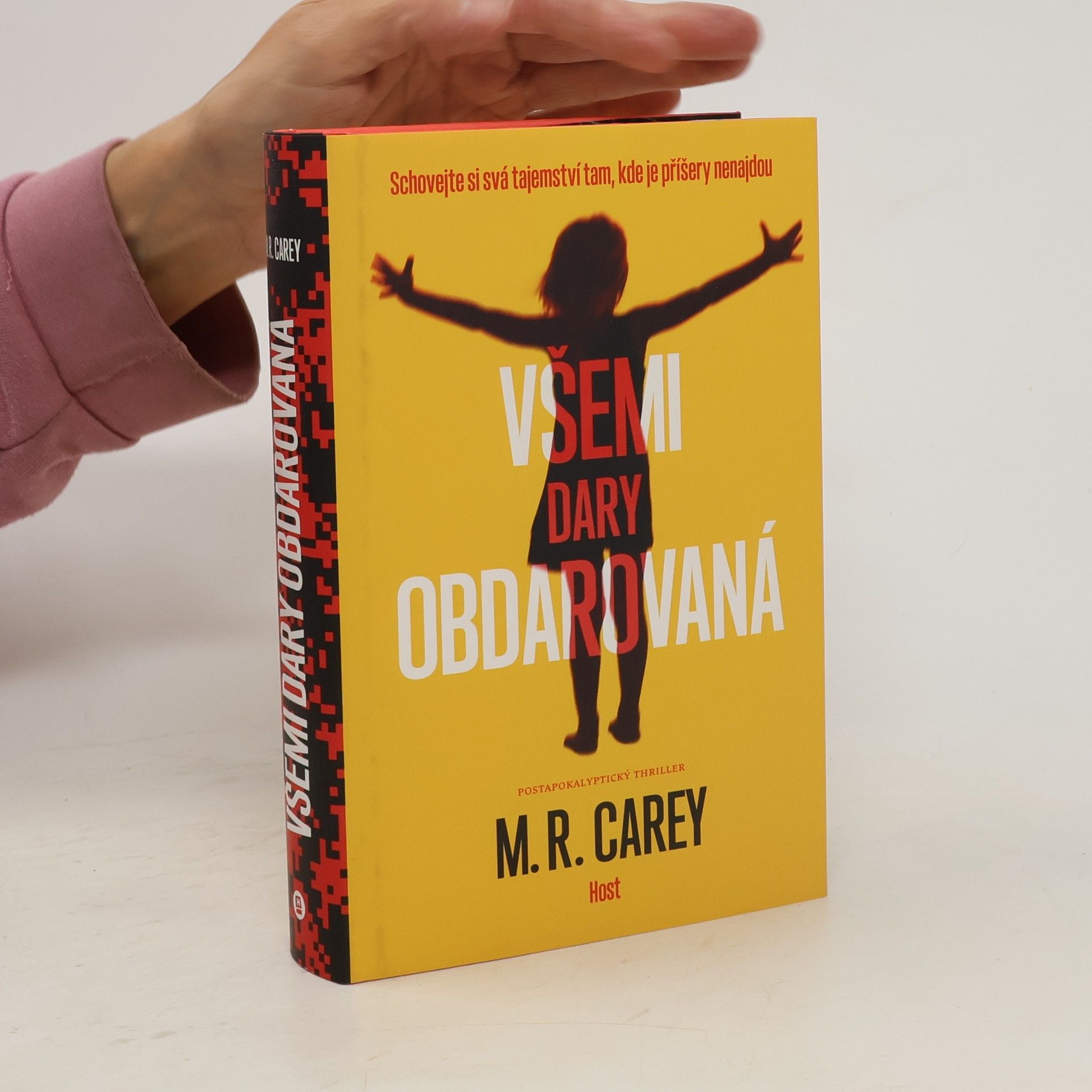 M. R. Carey Všemi dary obdarovaná