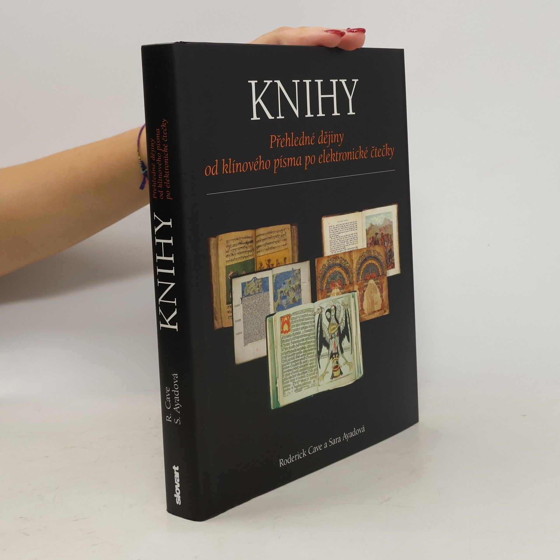 Knihy: Přehledné dějiny od klínového písma po elektronické čtečky